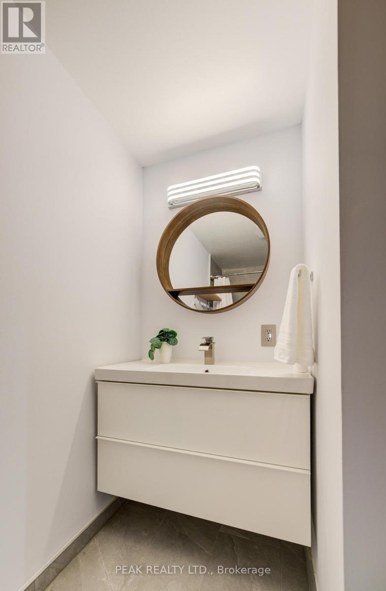 E - 513 Weber Street N, Waterloo, Ontario  N2L 4G1 - Photo 28 - X12527788