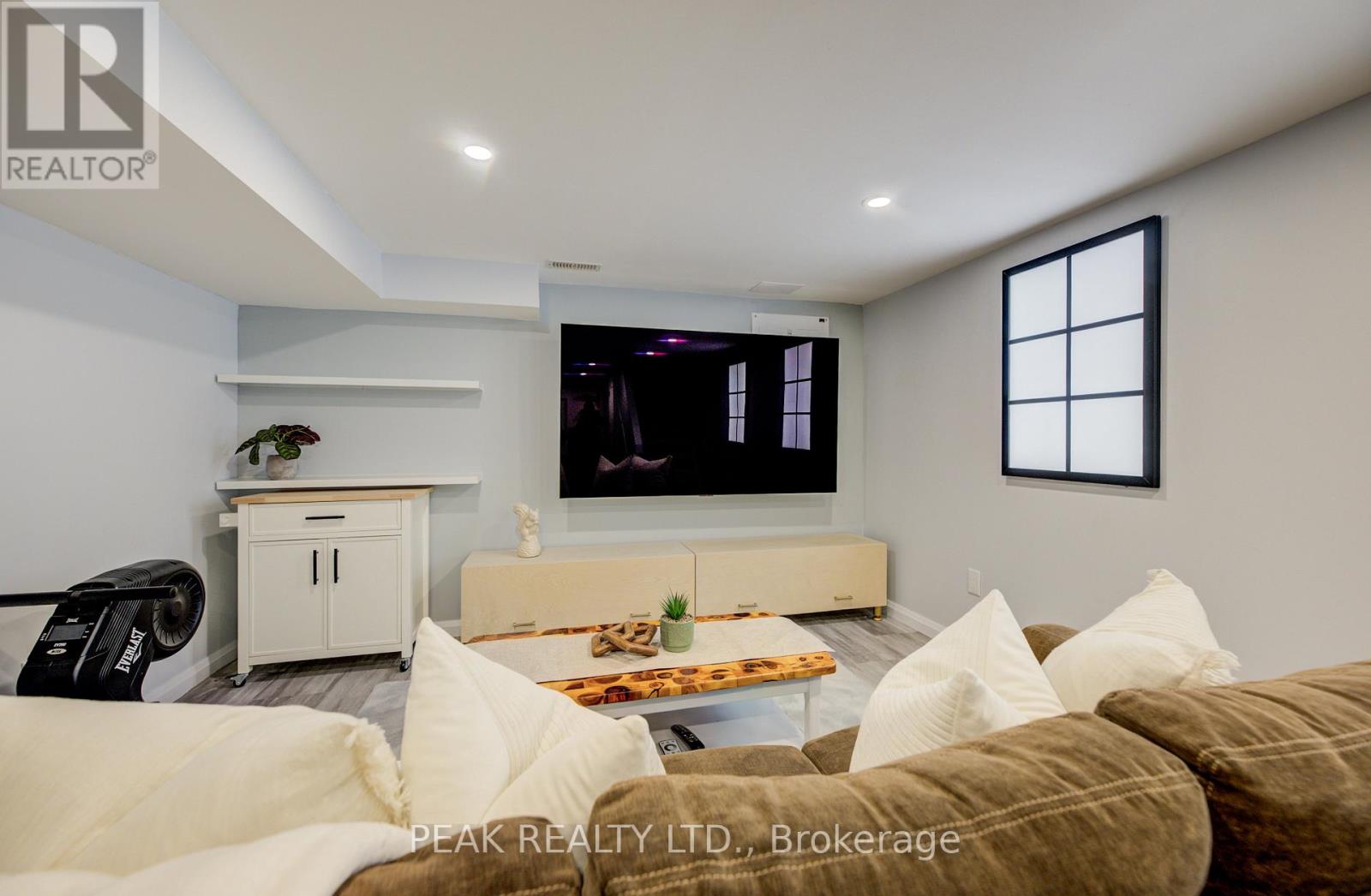 E - 513 Weber Street N, Waterloo, Ontario  N2L 4G1 - Photo 33 - X12527788