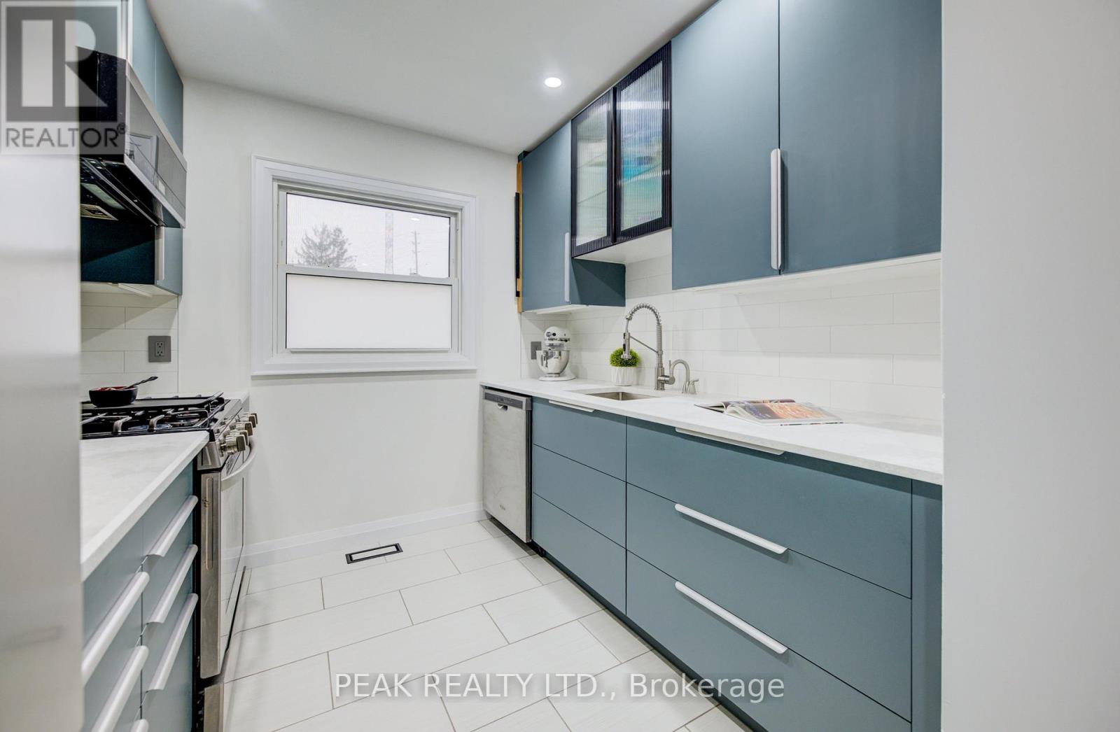 E - 513 Weber Street N, Waterloo, Ontario  N2L 4G1 - Photo 6 - X12527788
