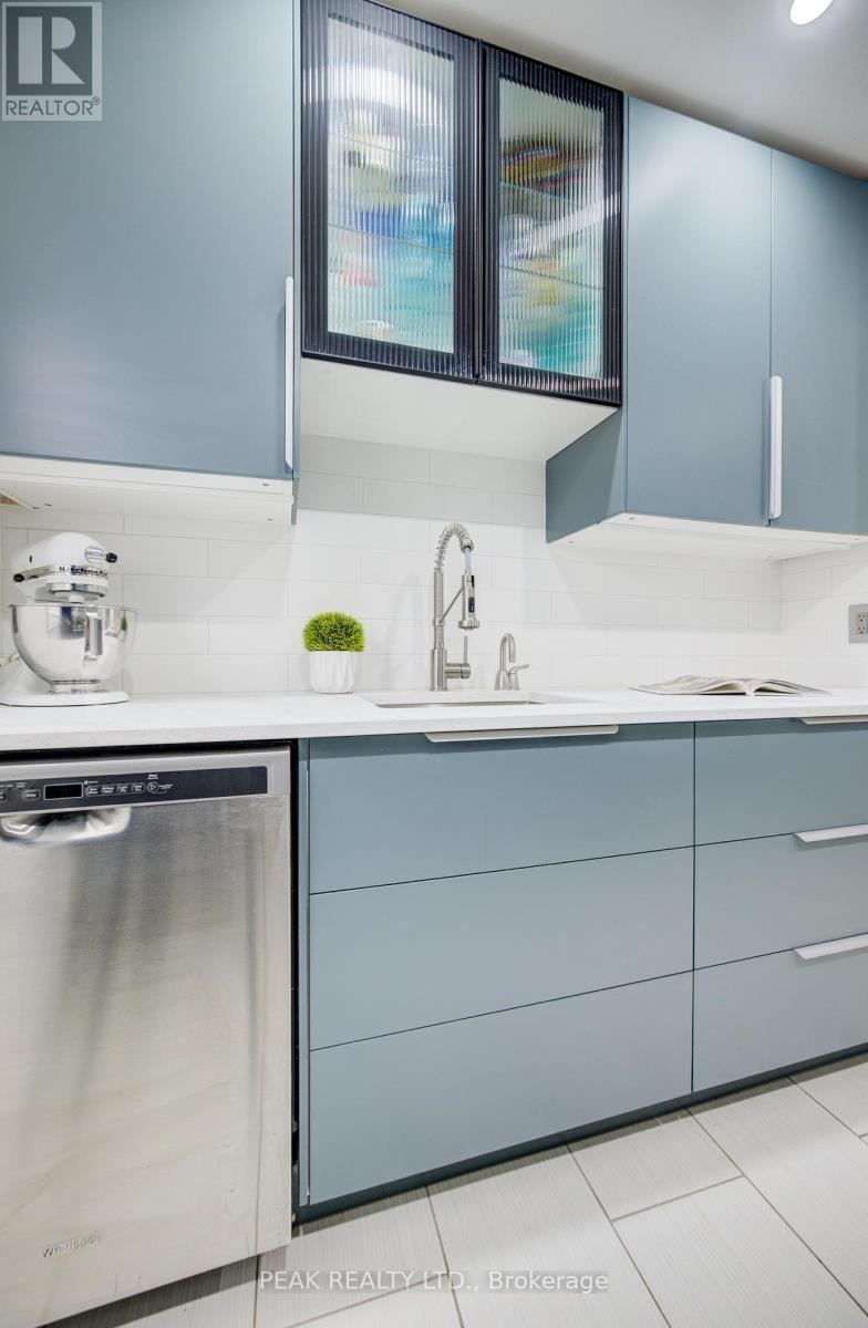 E - 513 Weber Street N, Waterloo, Ontario  N2L 4G1 - Photo 8 - X12527788