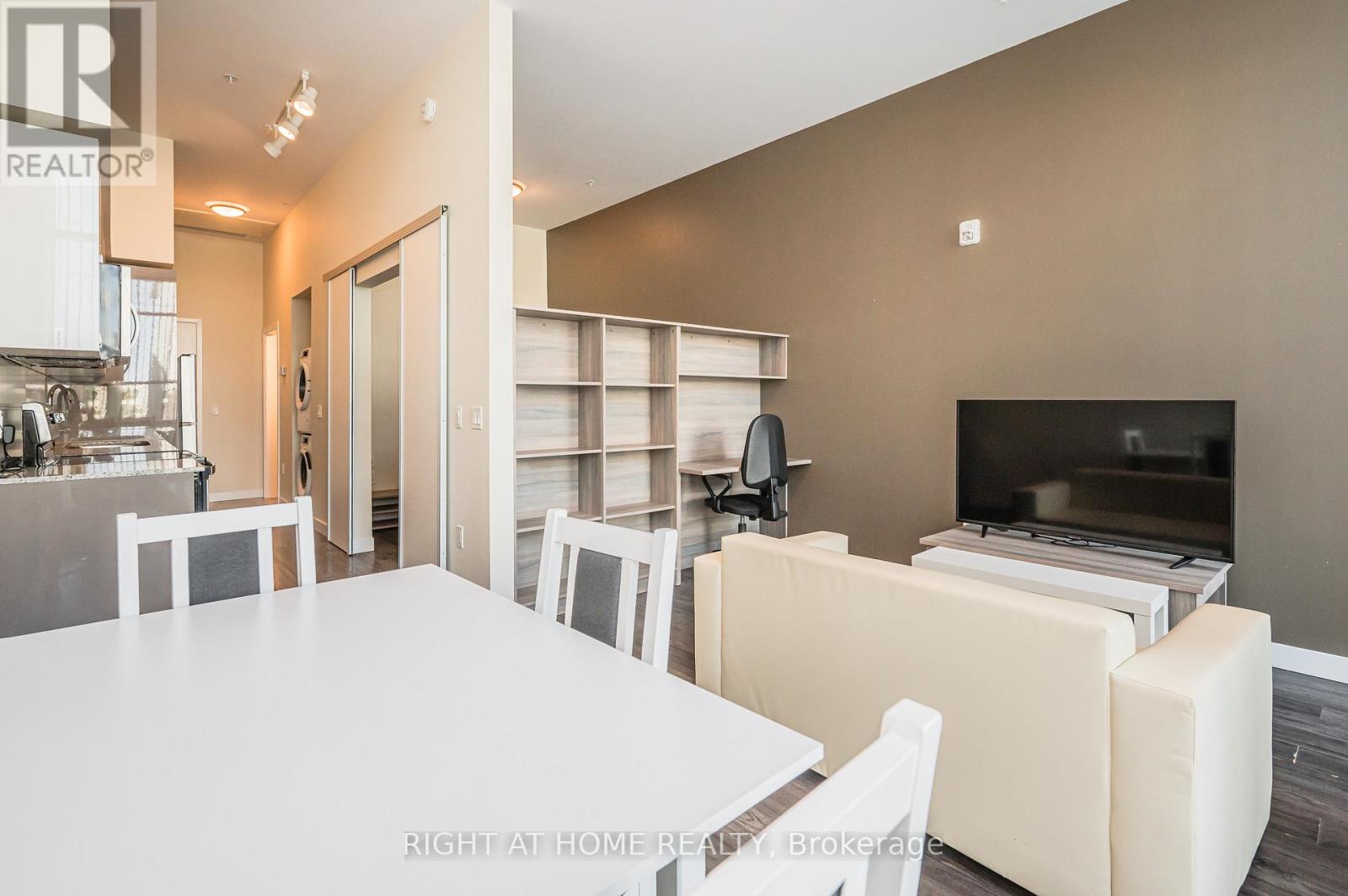 3 - 257 Hemlock Street, Waterloo, Ontario  N2L 3R4 - Photo 10 - X12527834