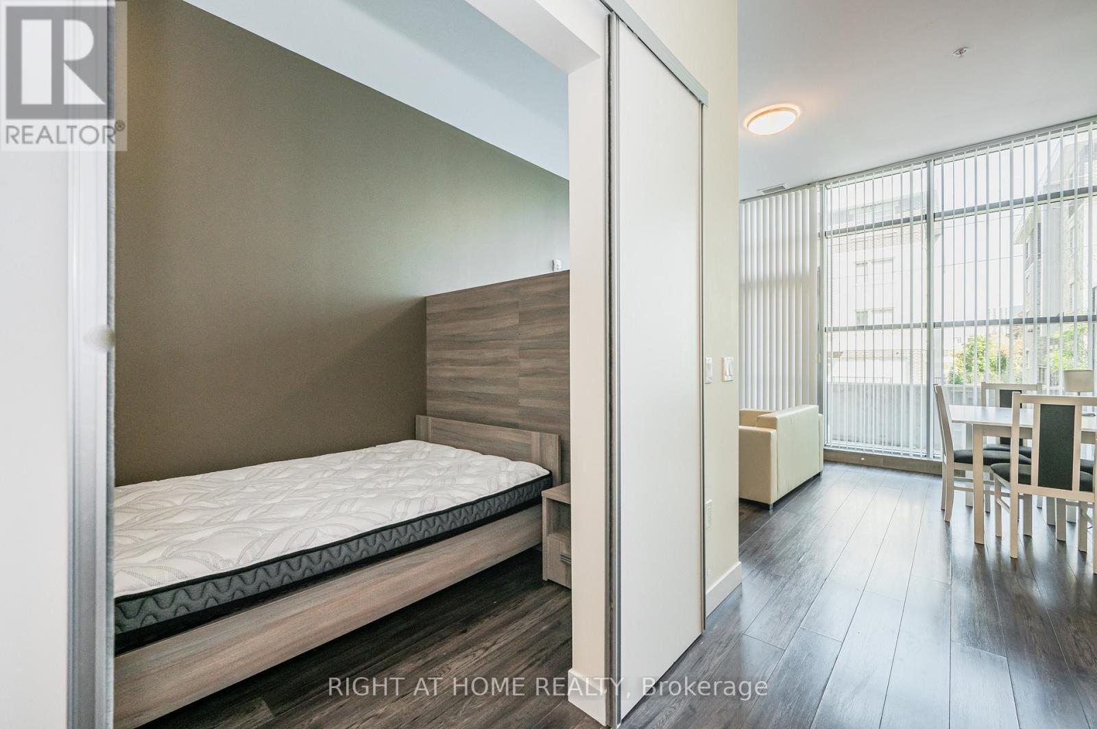 3 - 257 Hemlock Street, Waterloo, Ontario  N2L 3R4 - Photo 15 - X12527834