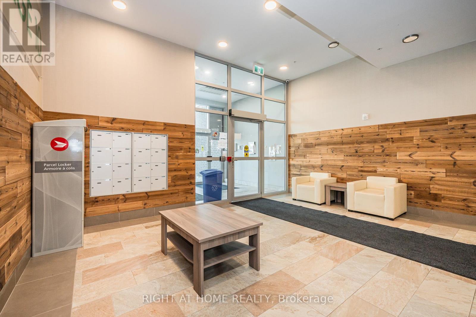 3 - 257 Hemlock Street, Waterloo, Ontario  N2L 3R4 - Photo 4 - X12527834