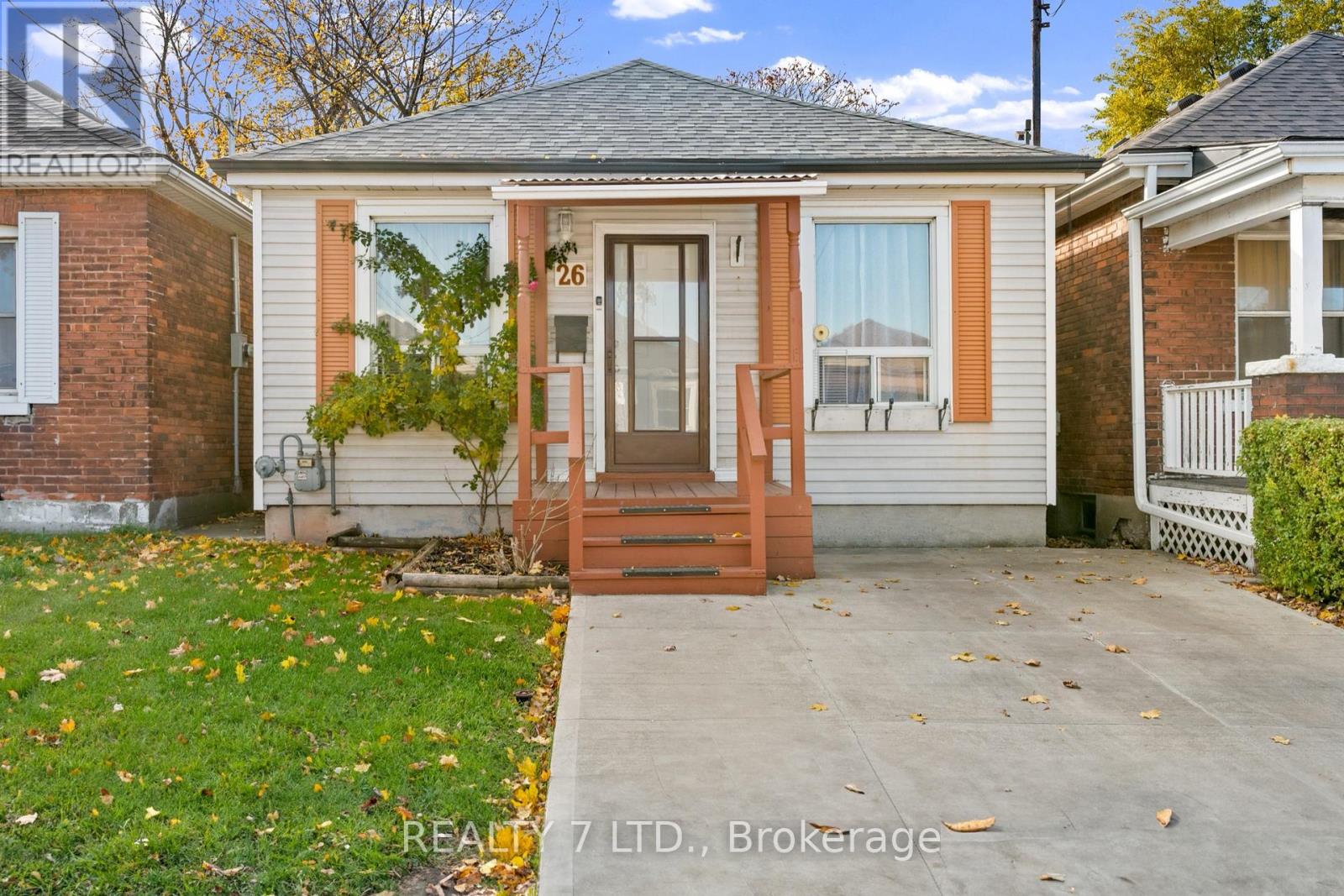 26 HARRISON AVENUE, Hamilton, Ontario