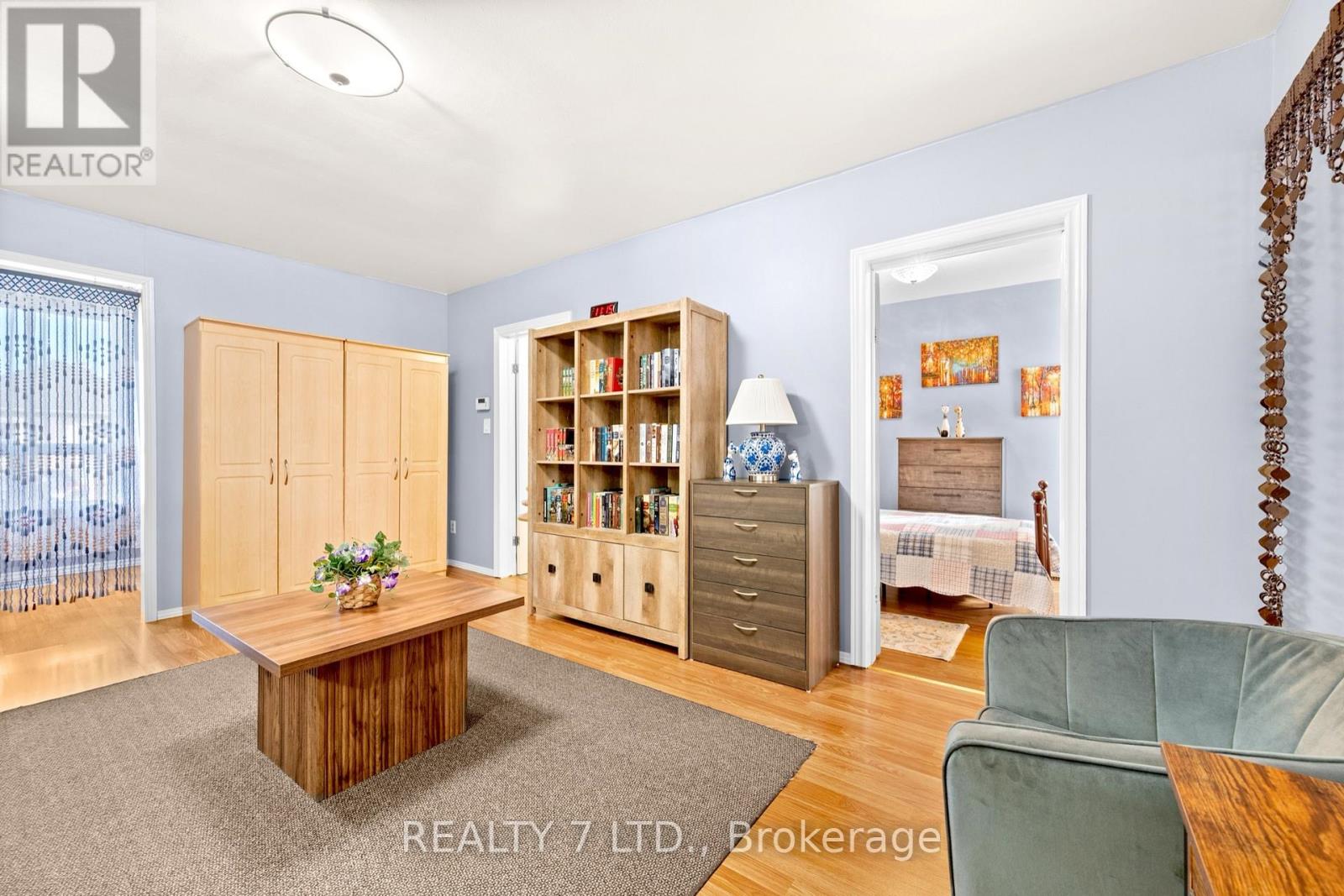 26 Harrison Avenue, Hamilton, Ontario  L8H 2Z7 - Photo 12 - X12527868