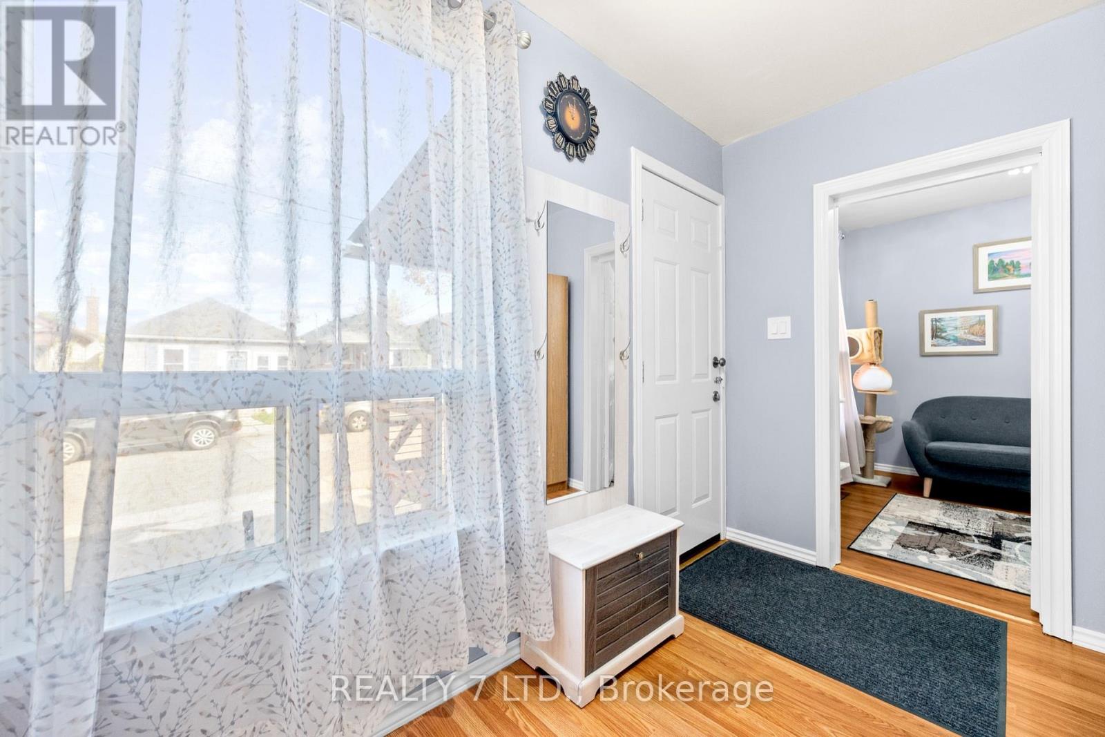 26 Harrison Avenue, Hamilton, Ontario  L8H 2Z7 - Photo 5 - X12527868