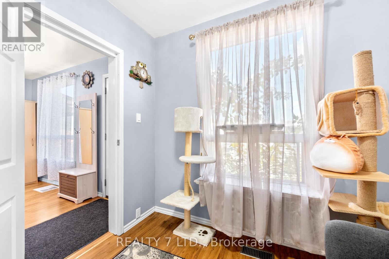 26 Harrison Avenue, Hamilton, Ontario  L8H 2Z7 - Photo 9 - X12527868