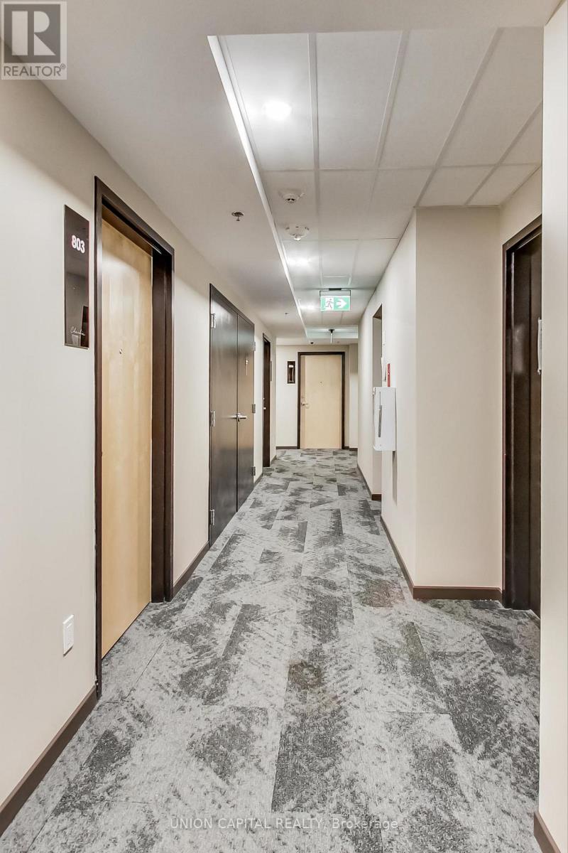 801 - 60 Charles Street W, Kitchener, Ontario  N2G 0C9 - Photo 13 - X12527888