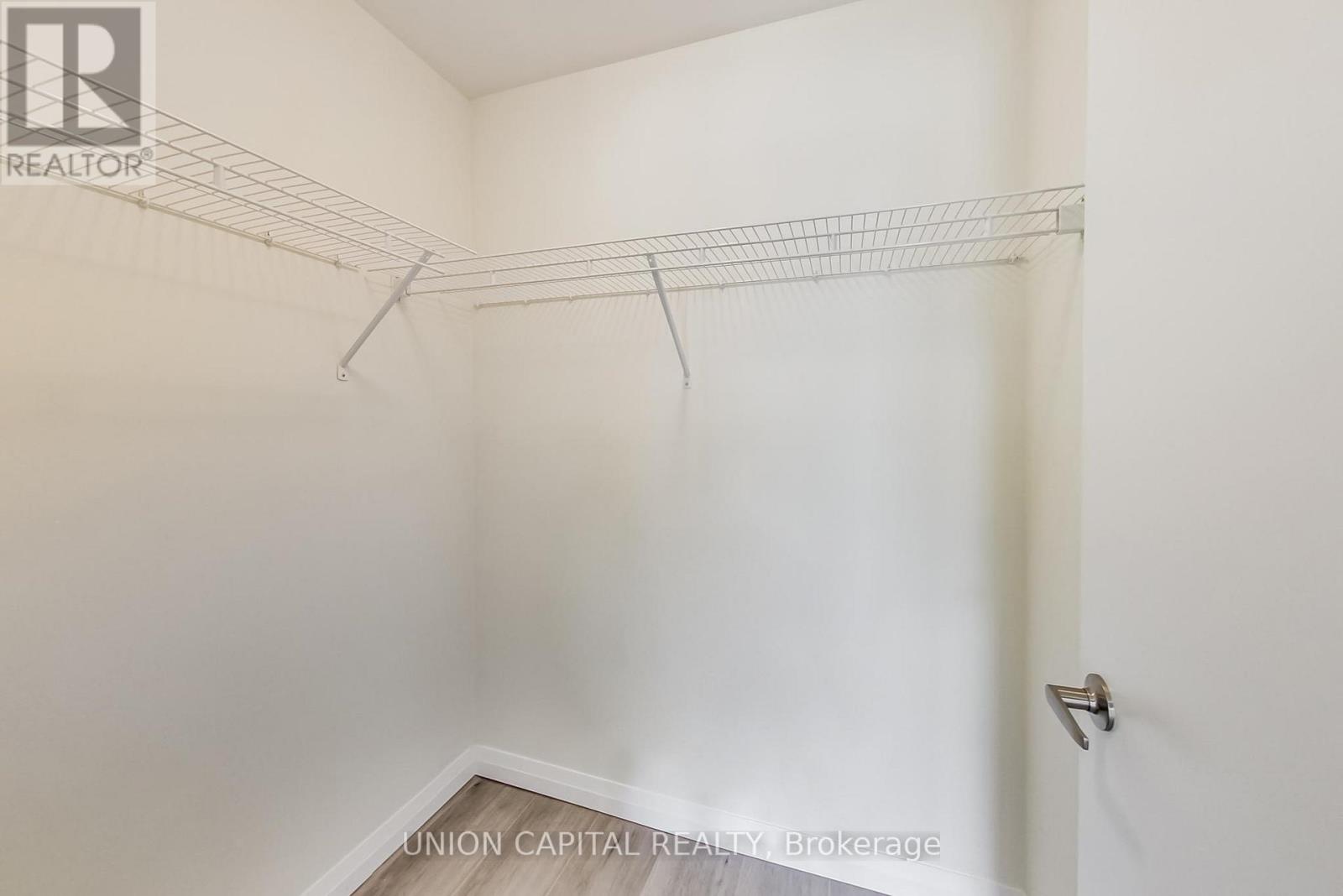 801 - 60 Charles Street W, Kitchener, Ontario  N2G 0C9 - Photo 31 - X12527888