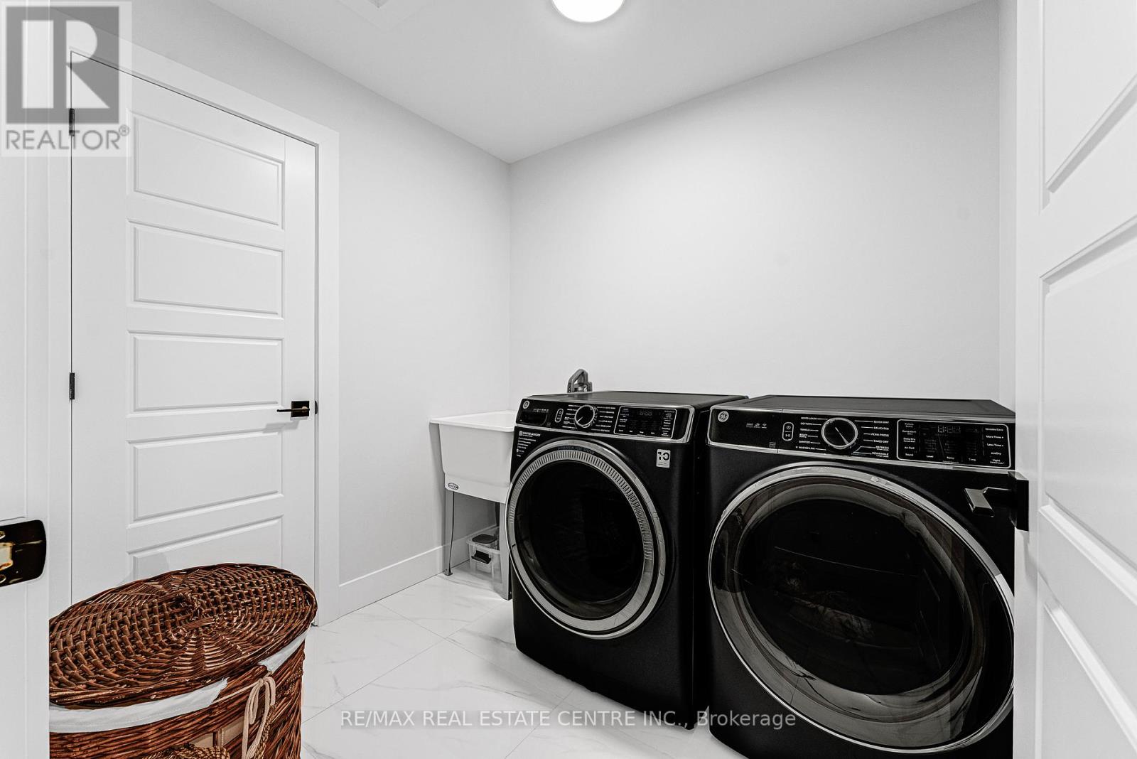 77 Noble Court, Amherstburg, Ontario  N9V 0G8 - Photo 21 - X12527910