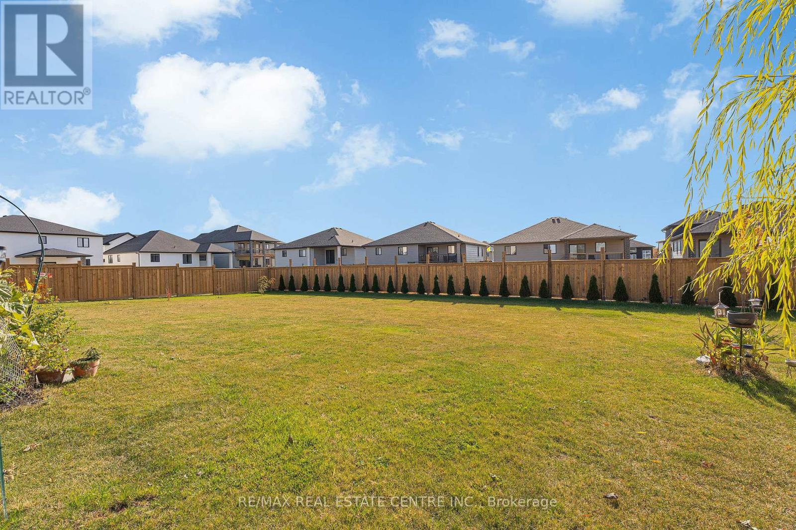 77 Noble Court, Amherstburg, Ontario  N9V 0G8 - Photo 30 - X12527910