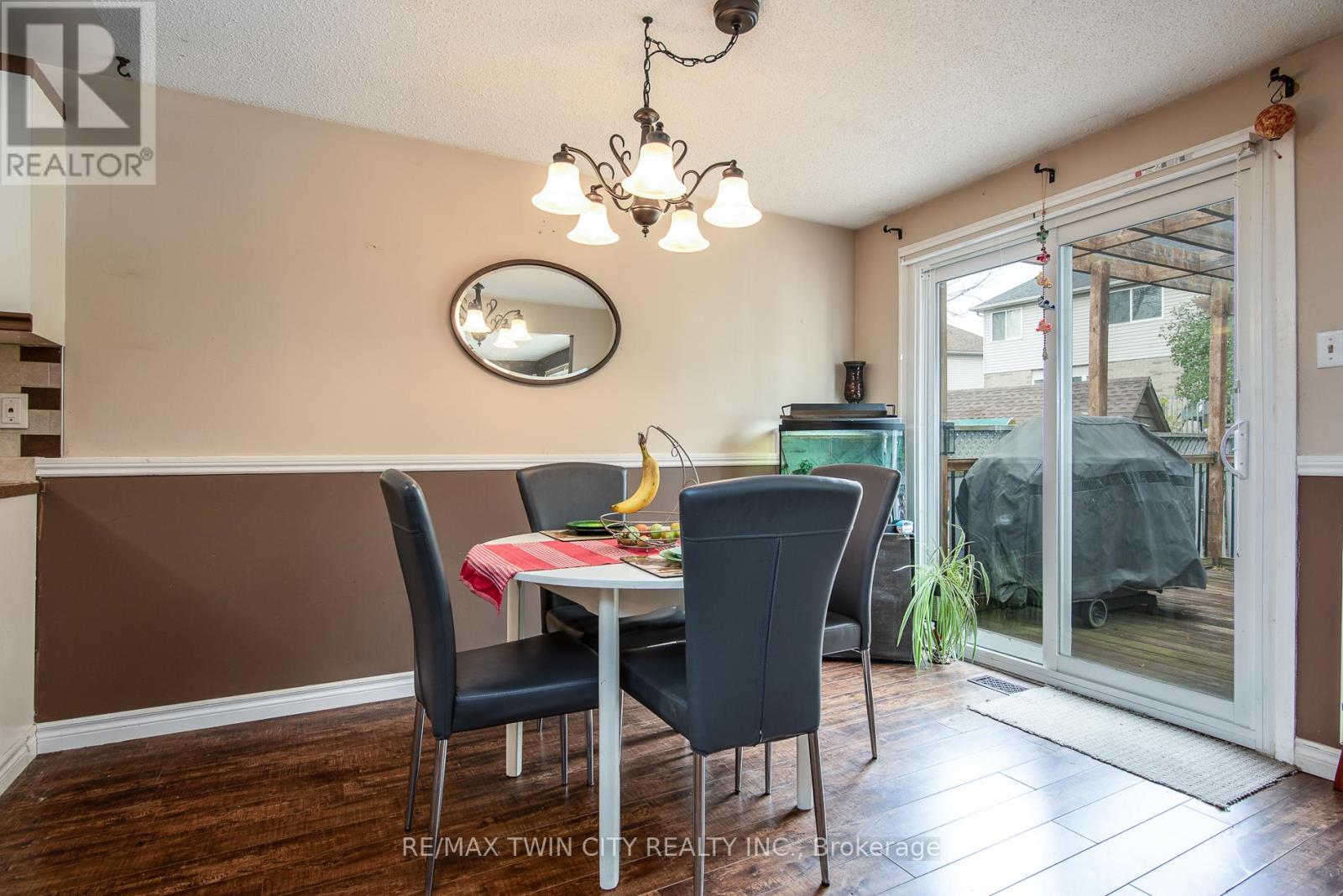 94 Macatee Place, Cambridge, Ontario  N1R 6Z8 - Photo 18 - X12528010