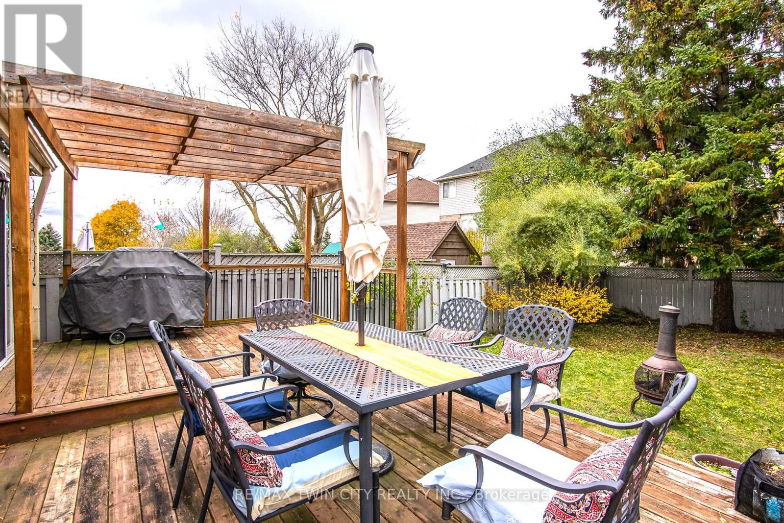 94 Macatee Place, Cambridge, Ontario  N1R 6Z8 - Photo 7 - X12528010