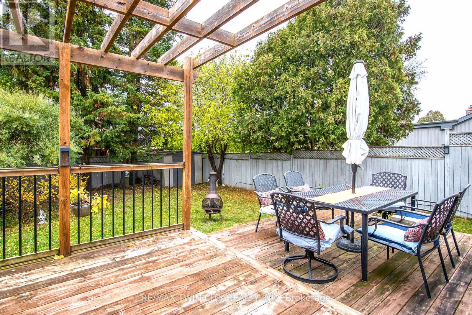 94 Macatee Place, Cambridge, Ontario  N1R 6Z8 - Photo 8 - X12528010