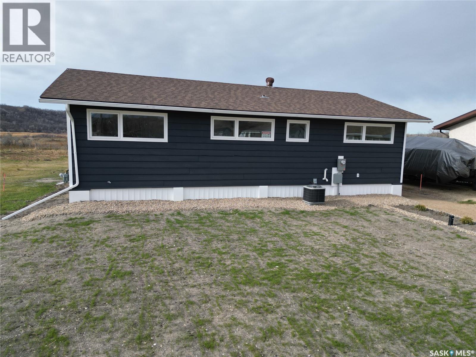 17 Larocque Drive, Katepwa Beach, Saskatchewan  S0G 2Y0 - Photo 3 - SK023560