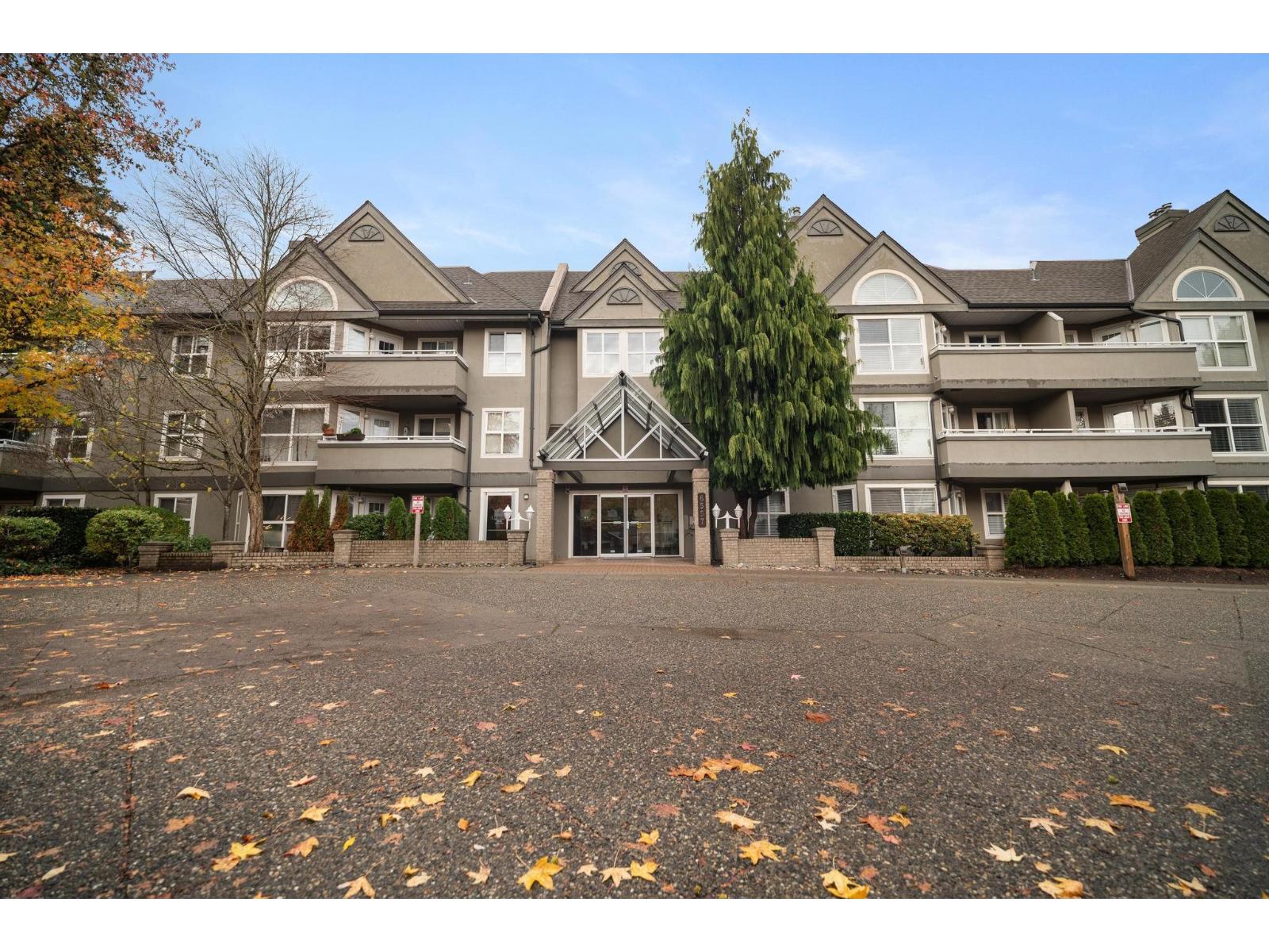 110 6557 121 Street, Surrey, British Columbia  V3W 1E7 - Photo 2 - R3064929