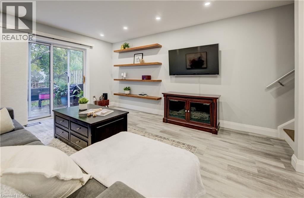 513 Weber Street Unit# E, Waterloo, Ontario  N2L 4G1 - Photo 15 - 40784792