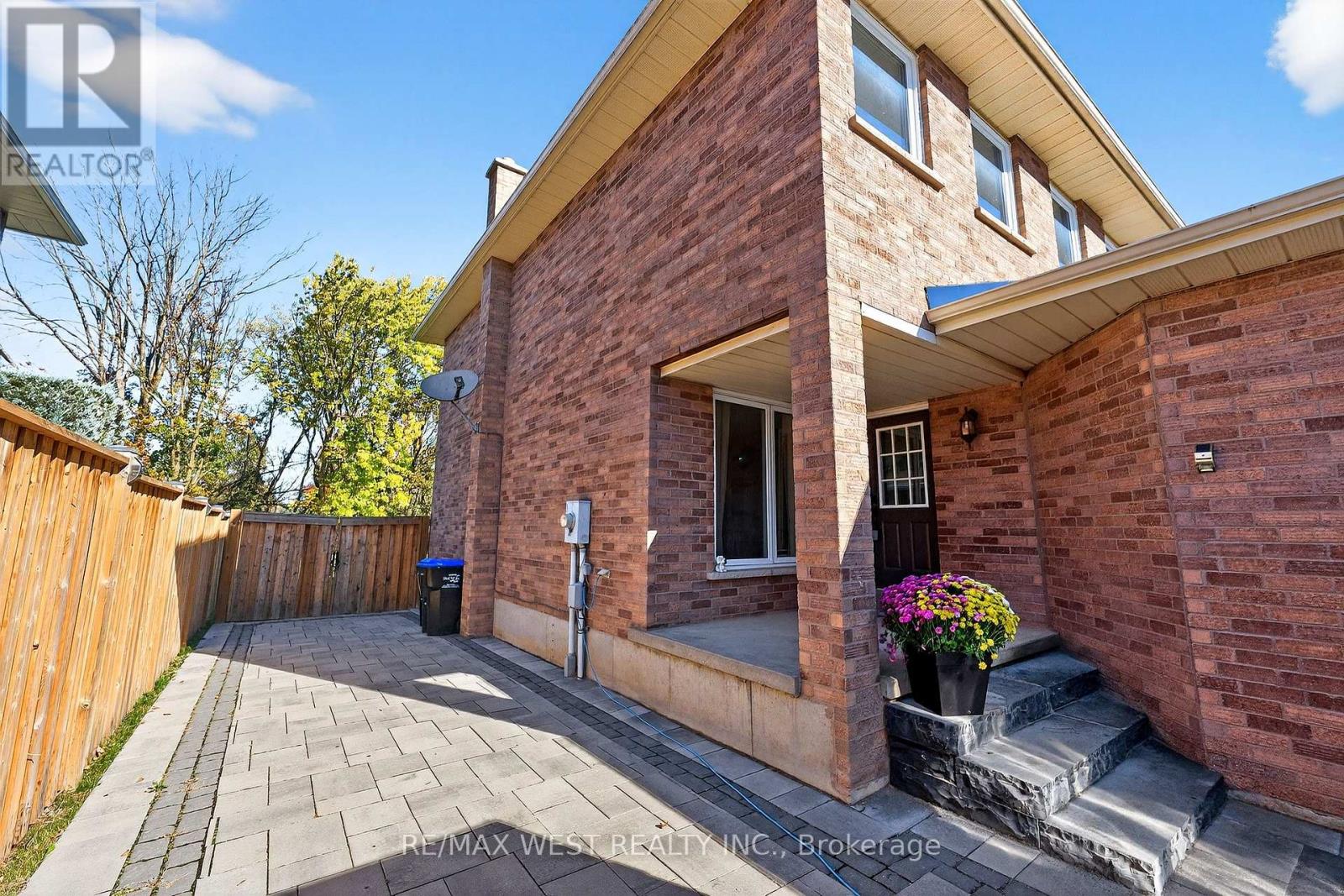 100 Kerr Boulevard, New Tecumseth (Alliston), Ontario  L9R 1C6 - Photo 6 - N12485753