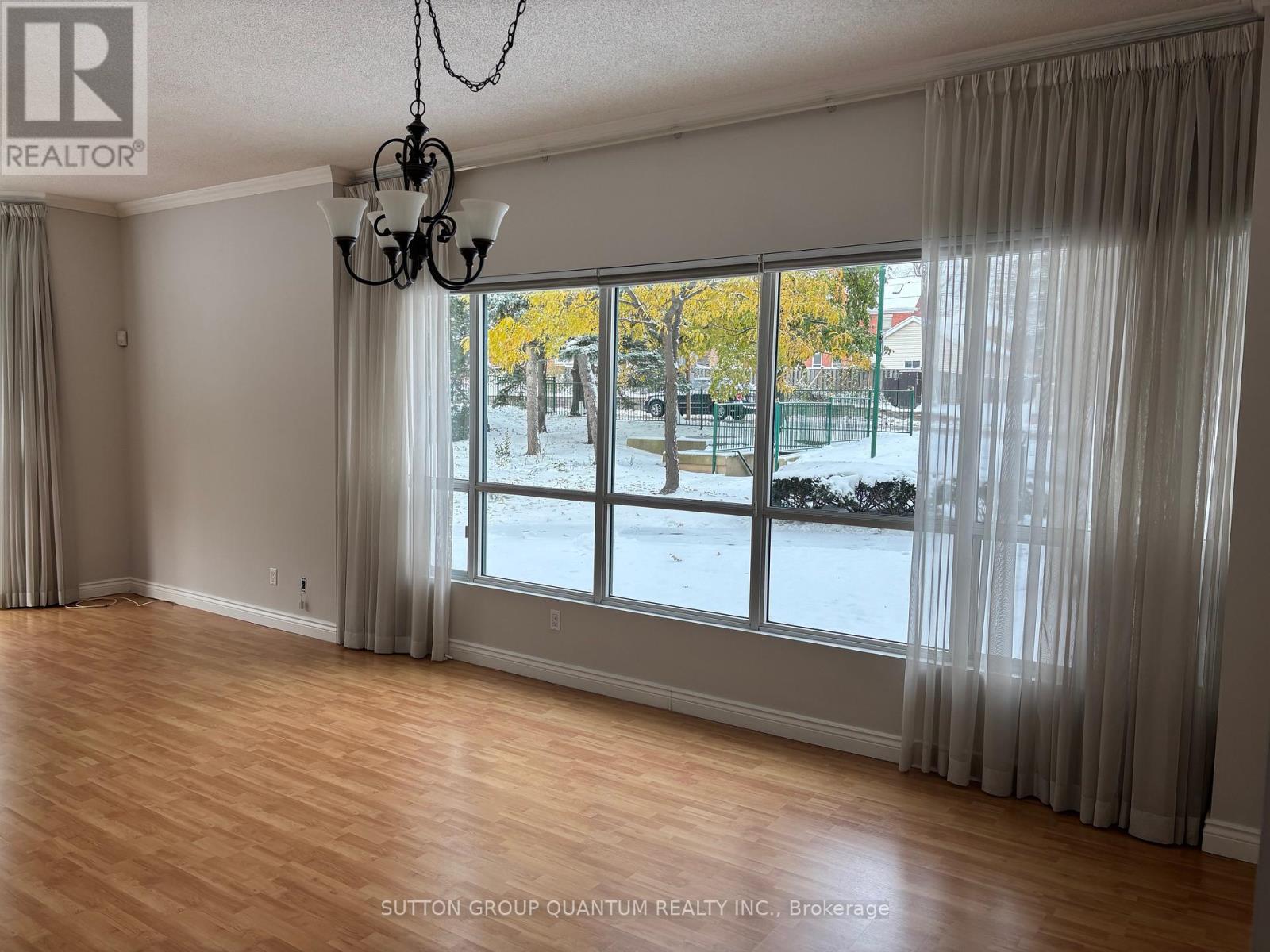 102 - 100 Millside Drive, Milton, Ontario  L9T 5E3 - Photo 14 - W12521188