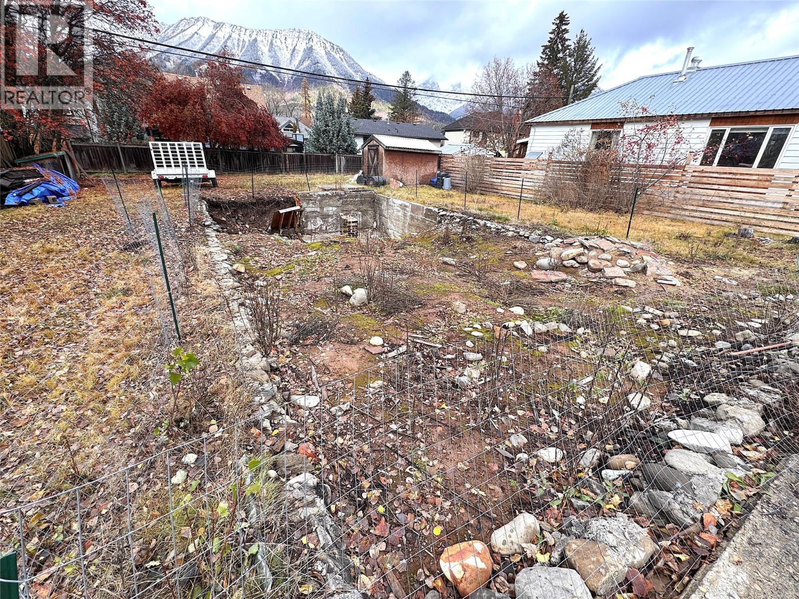 121 1st Avenue, Fernie, British Columbia  V0B 1M0 - Photo 5 - 10367617