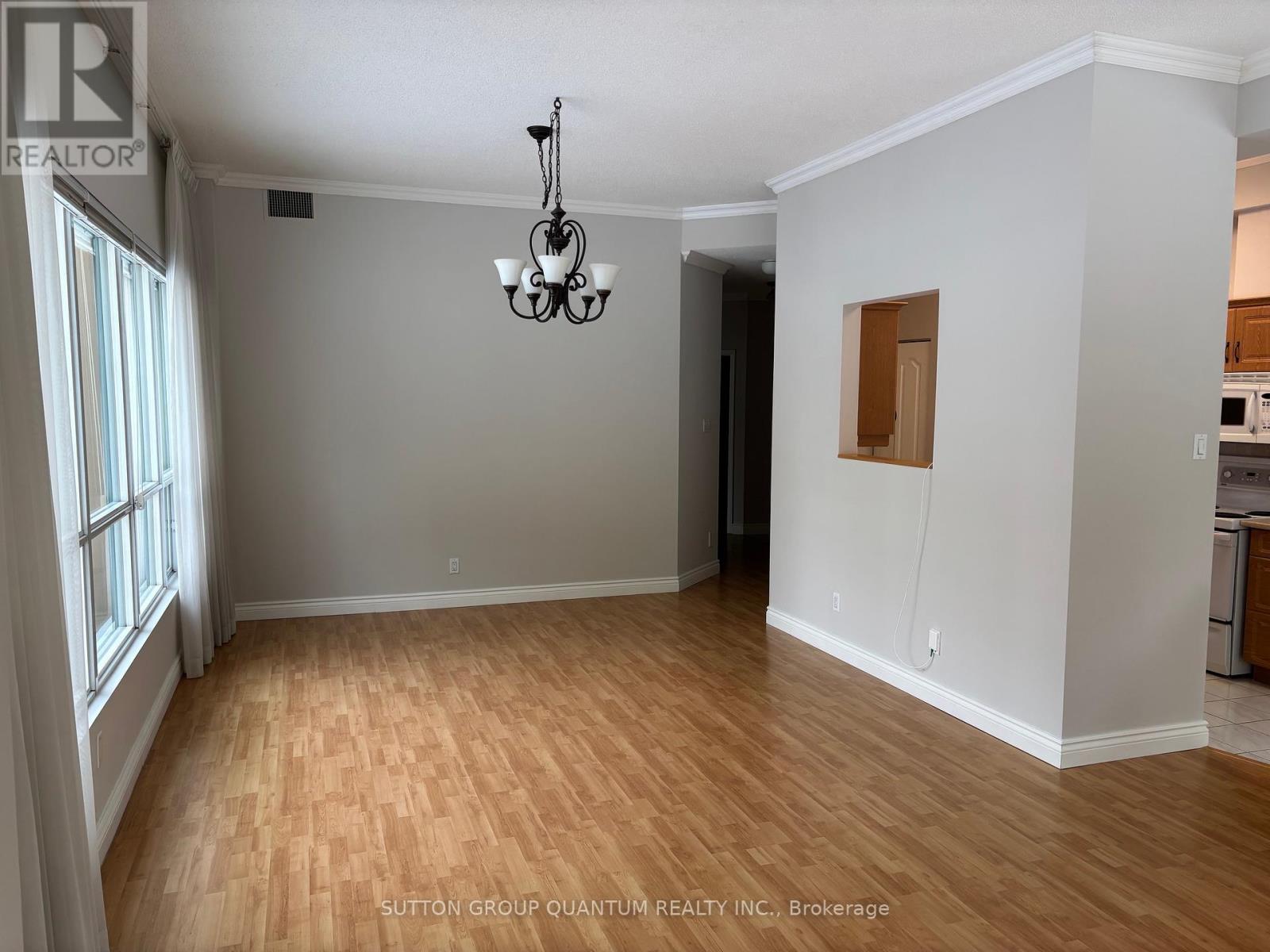 102 - 100 Millside Drive, Milton, Ontario  L9T 5E3 - Photo 13 - W12521188