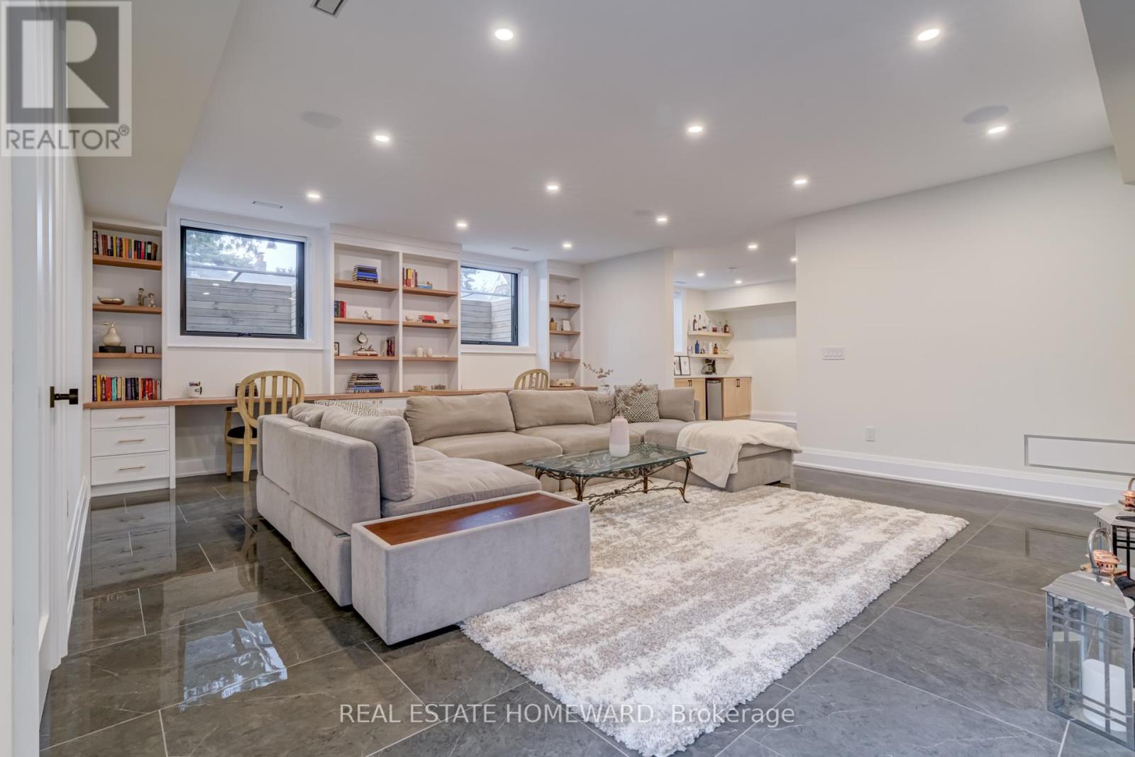 5 Taylor Drive, Toronto, Ontario  M4C 3B4 - Photo 44 - E12459465