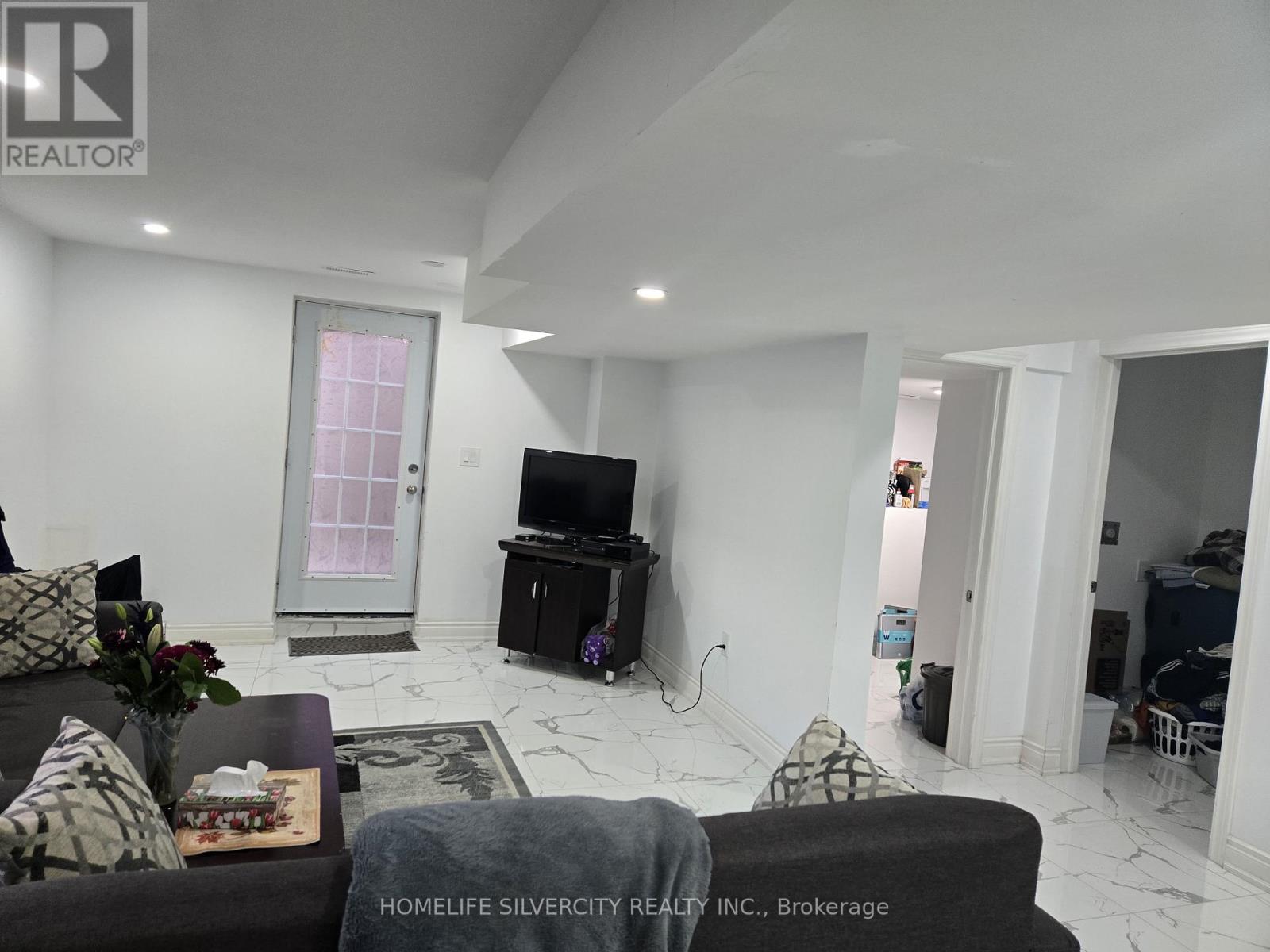 80 Abitibi Lake Drive, Brampton, Ontario  L6R 0V6 - Photo 5 - W12527038