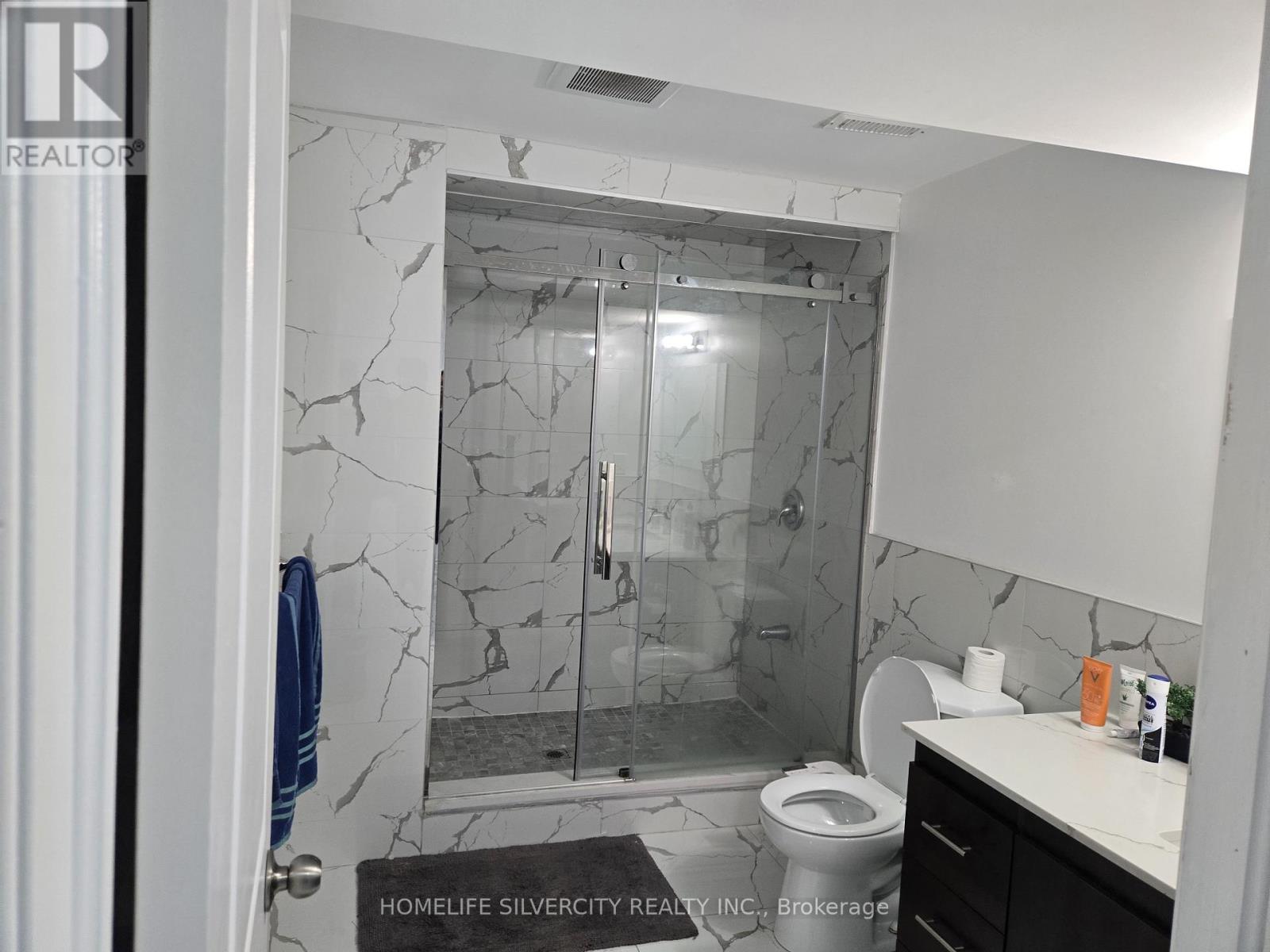 80 Abitibi Lake Drive, Brampton, Ontario  L6R 0V6 - Photo 3 - W12527038