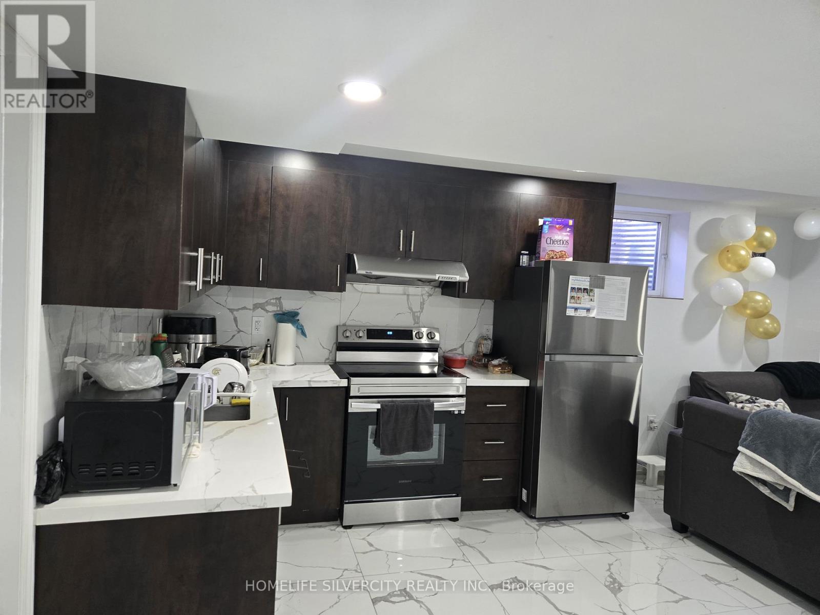 80 Abitibi Lake Drive, Brampton, Ontario  L6R 0V6 - Photo 2 - W12527038