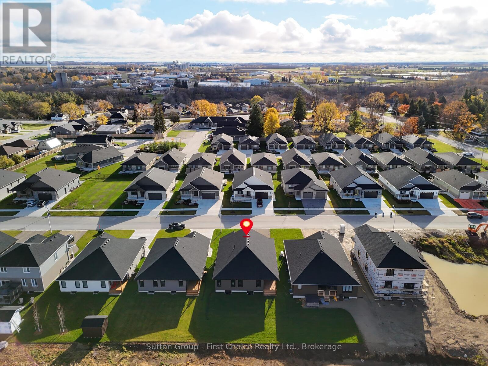 18 Nelson Street, West Perth, Ontario N0K 1N0 - Photo 31 - X12362272