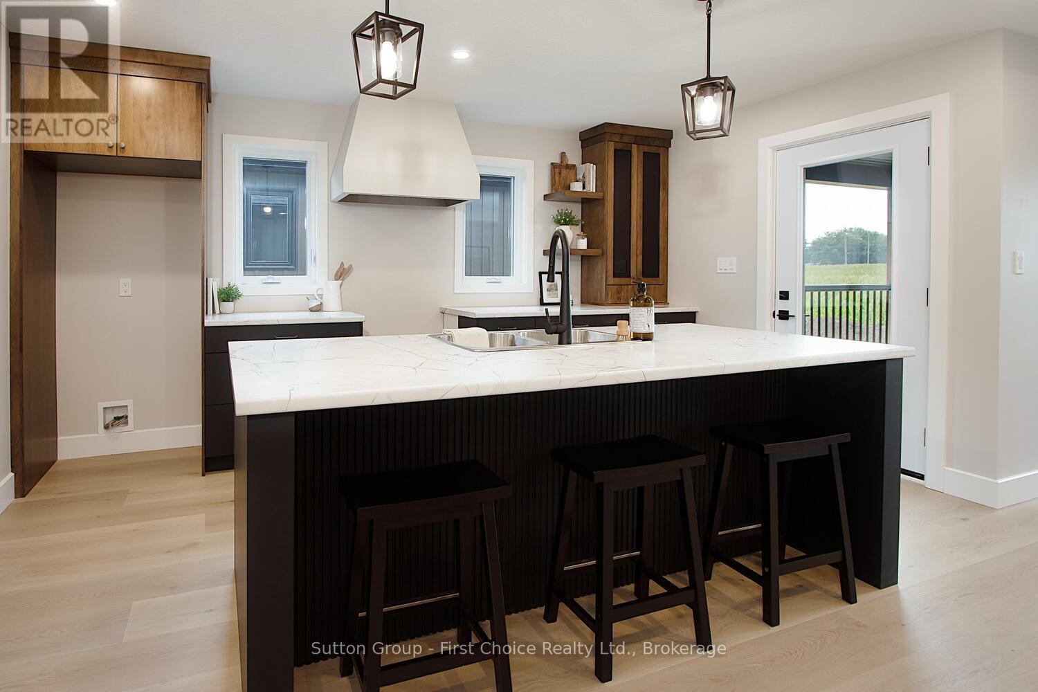 18 Nelson Street, West Perth, Ontario N0K 1N0 - Photo 7 - X12362272