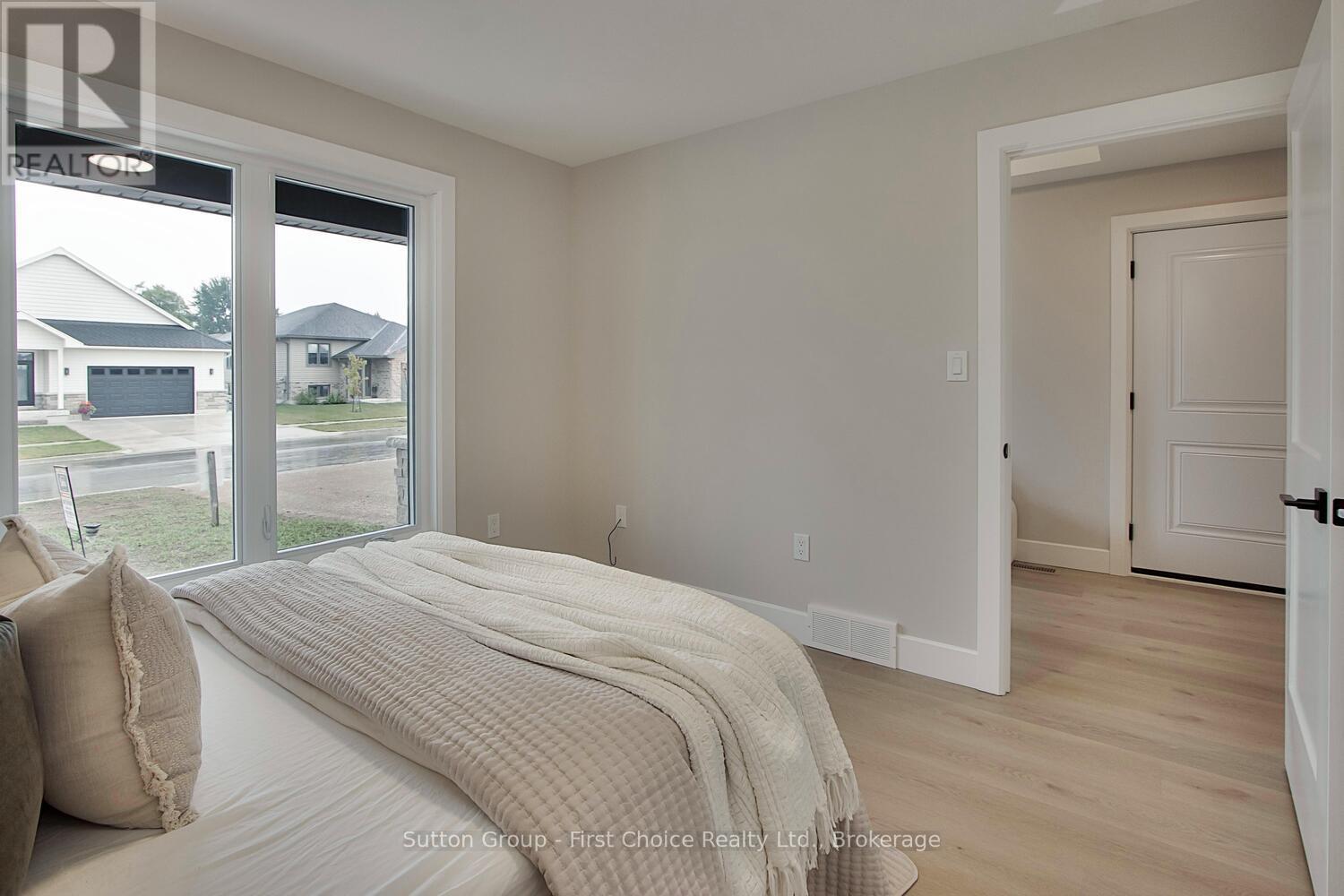 18 Nelson Street, West Perth, Ontario N0K 1N0 - Photo 21 - X12362272