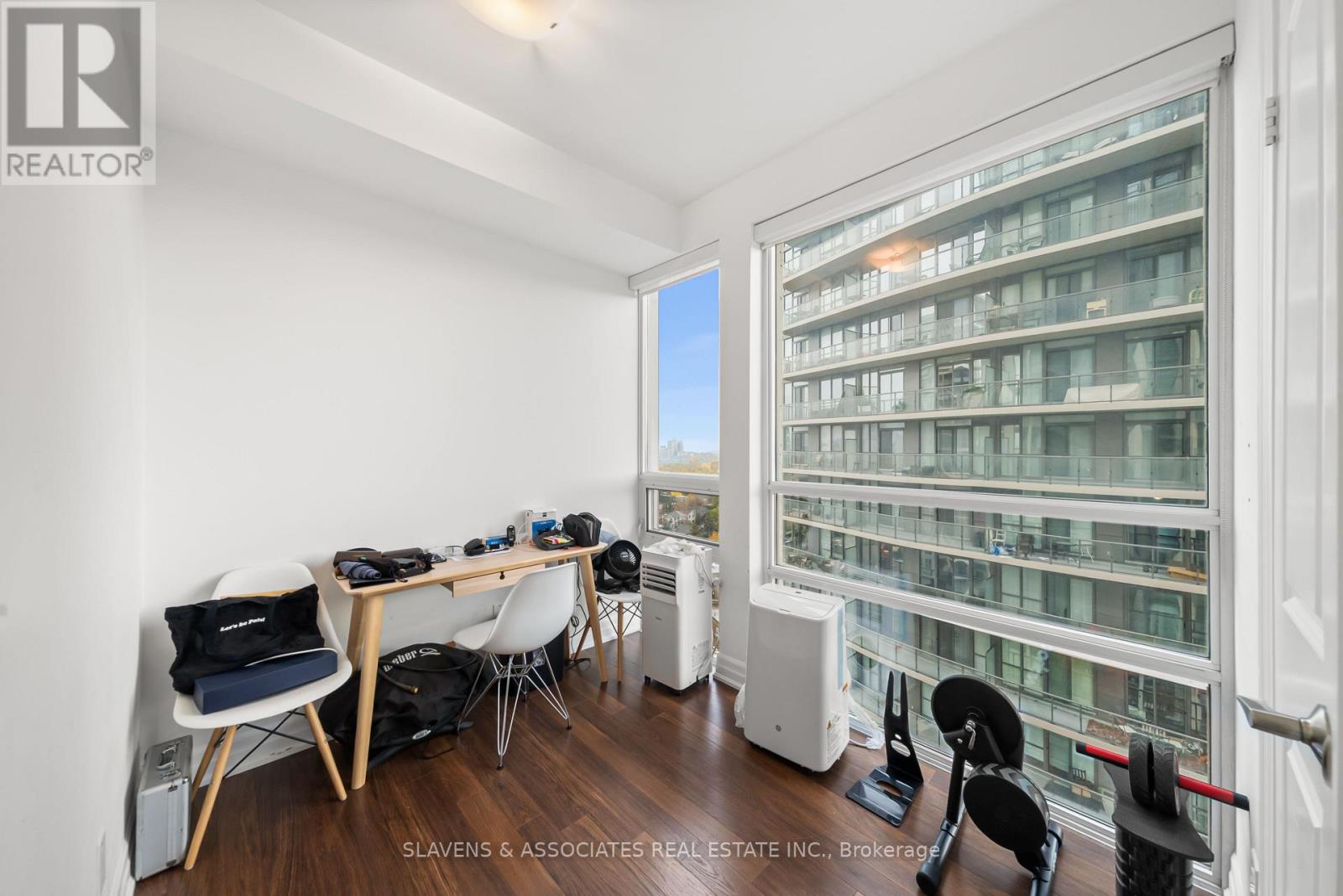 1303 - 500 St Clair Avenue W, Toronto, Ontario  M6C 1A8 - Photo 12 - C12523792
