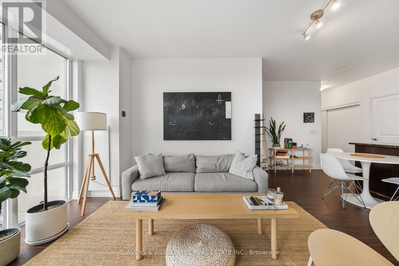 1303 - 500 St Clair Avenue W, Toronto, Ontario  M6C 1A8 - Photo 7 - C12523792