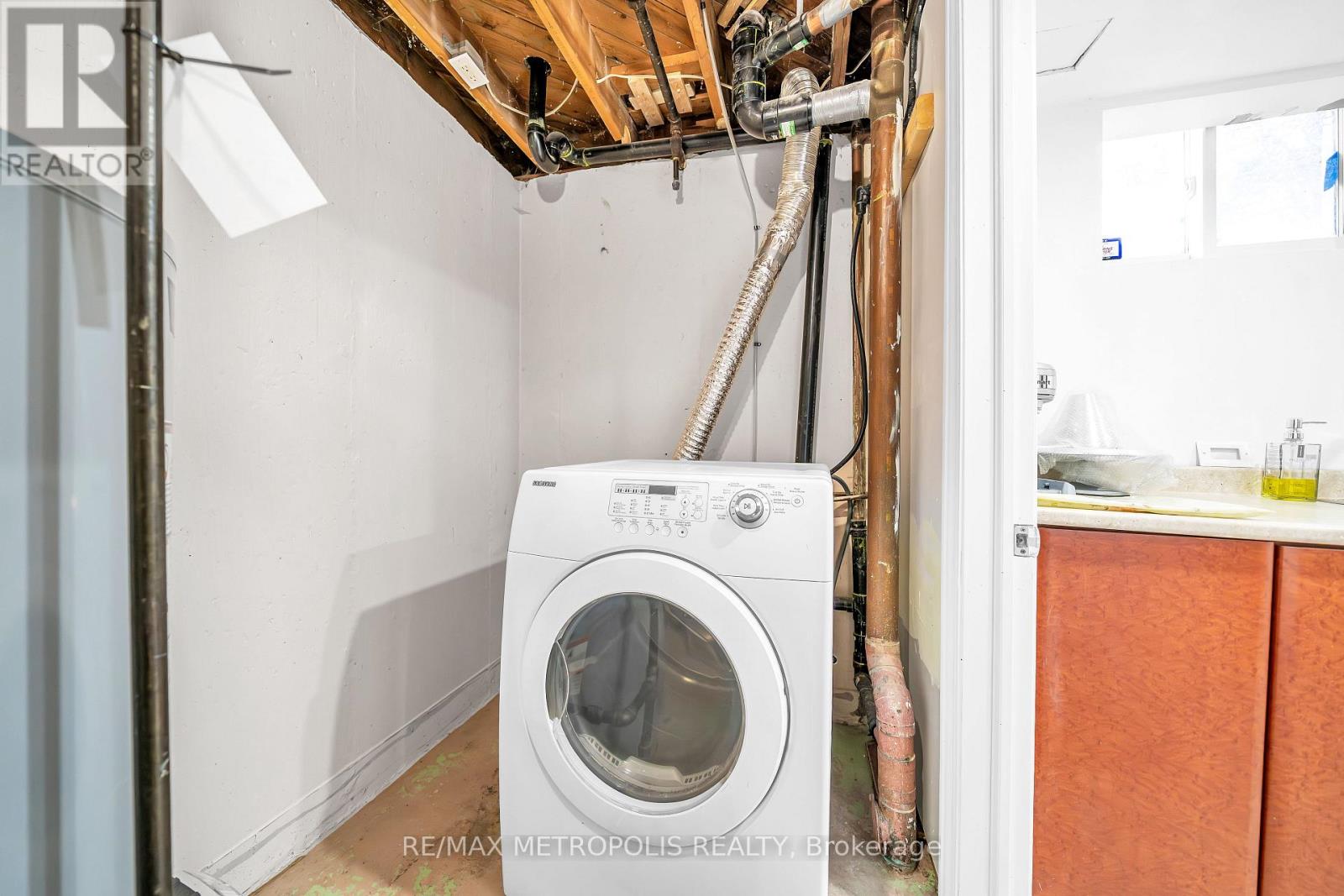 Basement - 834 Sanok Drive, Pickering (West Shore), Ontario  L1W 2R2 - Photo 13 - E12450762