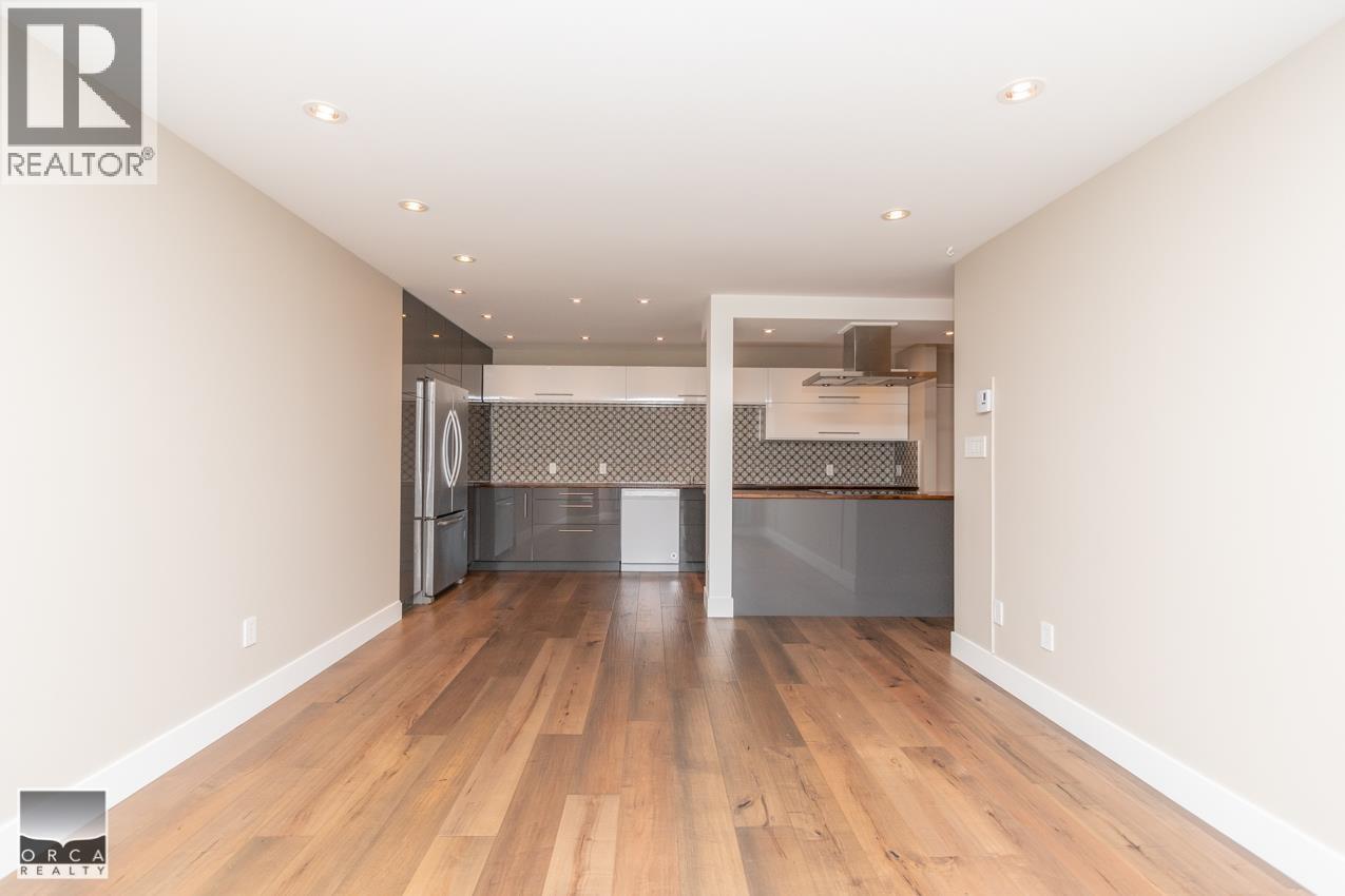 609 65 First Street, New Westminster, British Columbia  V3L 5K9 - Photo 3 - R3066037