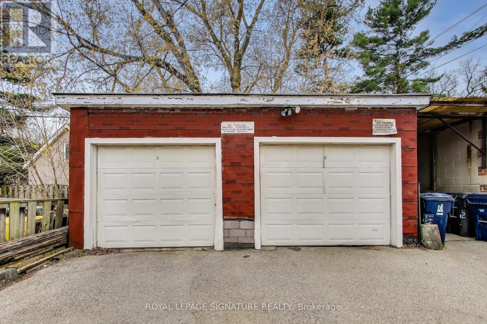 232 Pacific Avenue, Toronto, Ontario  M6P 2P5 - Photo 40 - W12369277