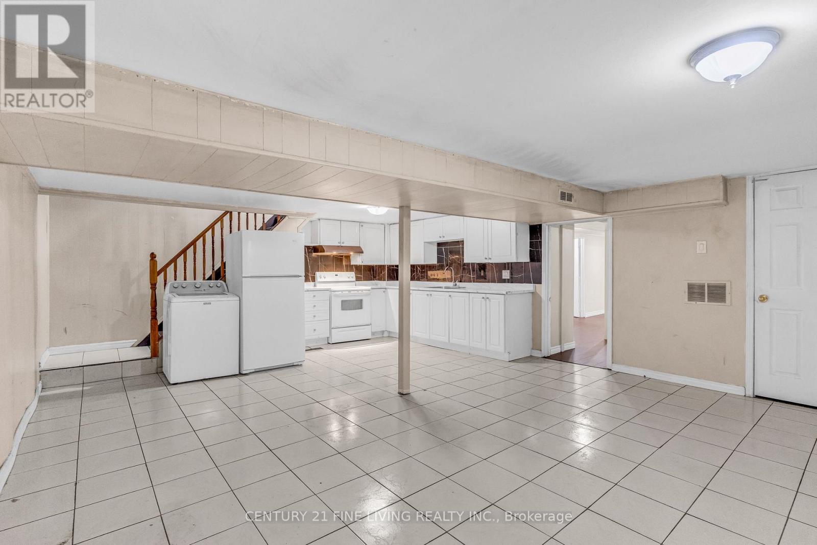 191 Folkstone Crescent, Brampton, Ontario L6T 3N2 - Photo 27 - W12523060