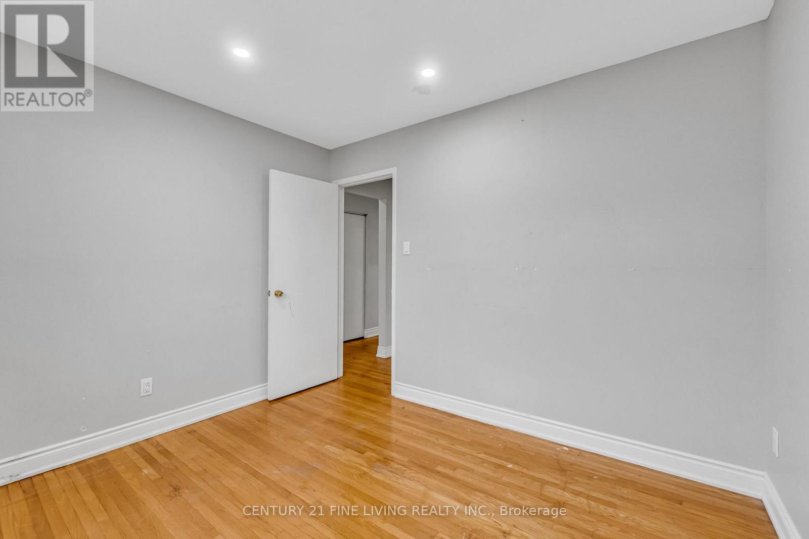 191 Folkstone Crescent, Brampton, Ontario L6T 3N2 - Photo 22 - W12523060