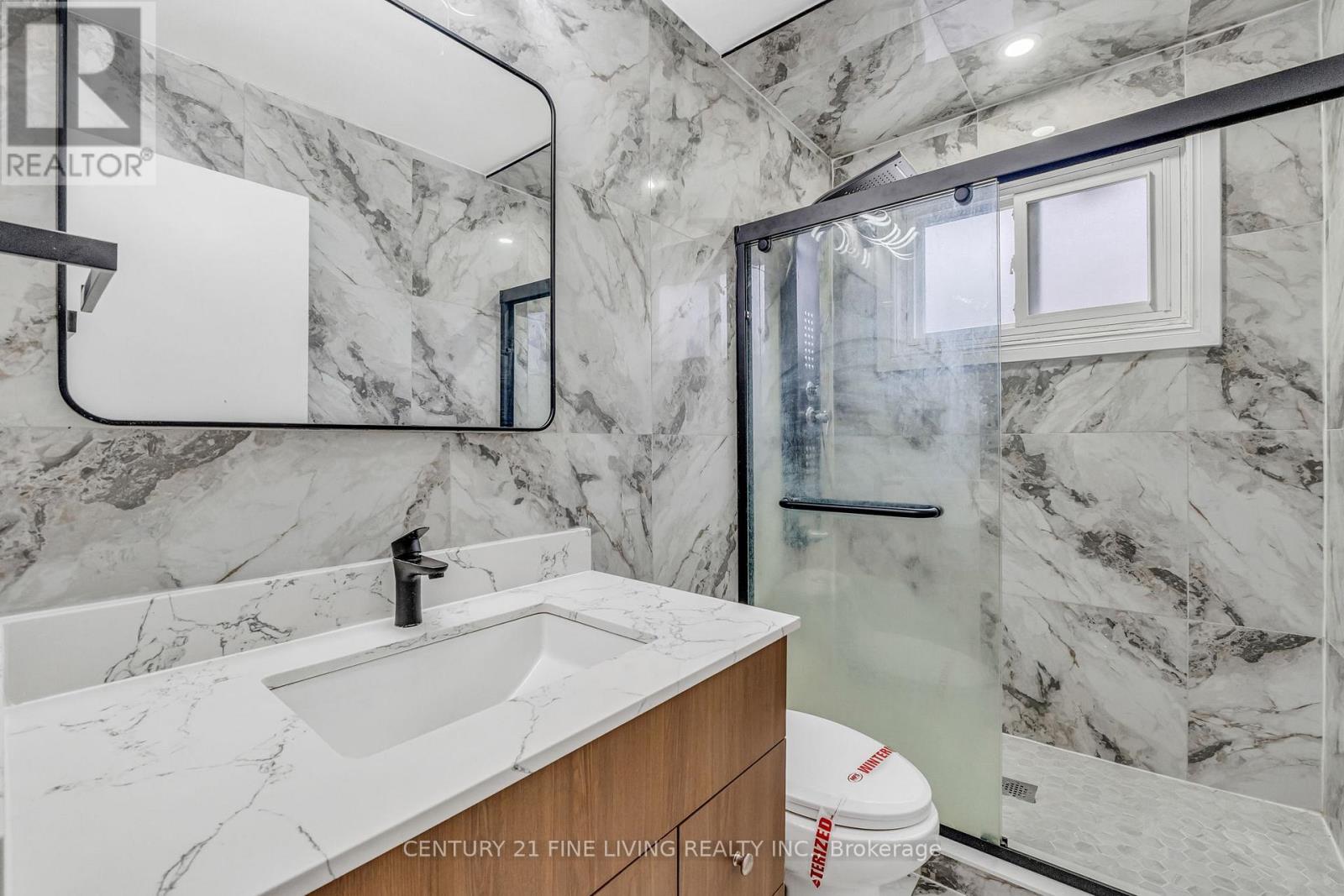 191 Folkstone Crescent, Brampton, Ontario L6T 3N2 - Photo 19 - W12523060