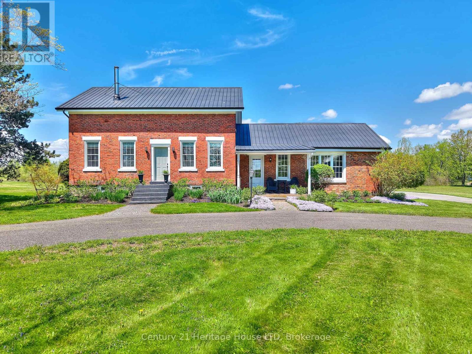 5930 Michener Road, Port Colborne, Ontario  L0S 1R0 - Photo 10 - X12154343