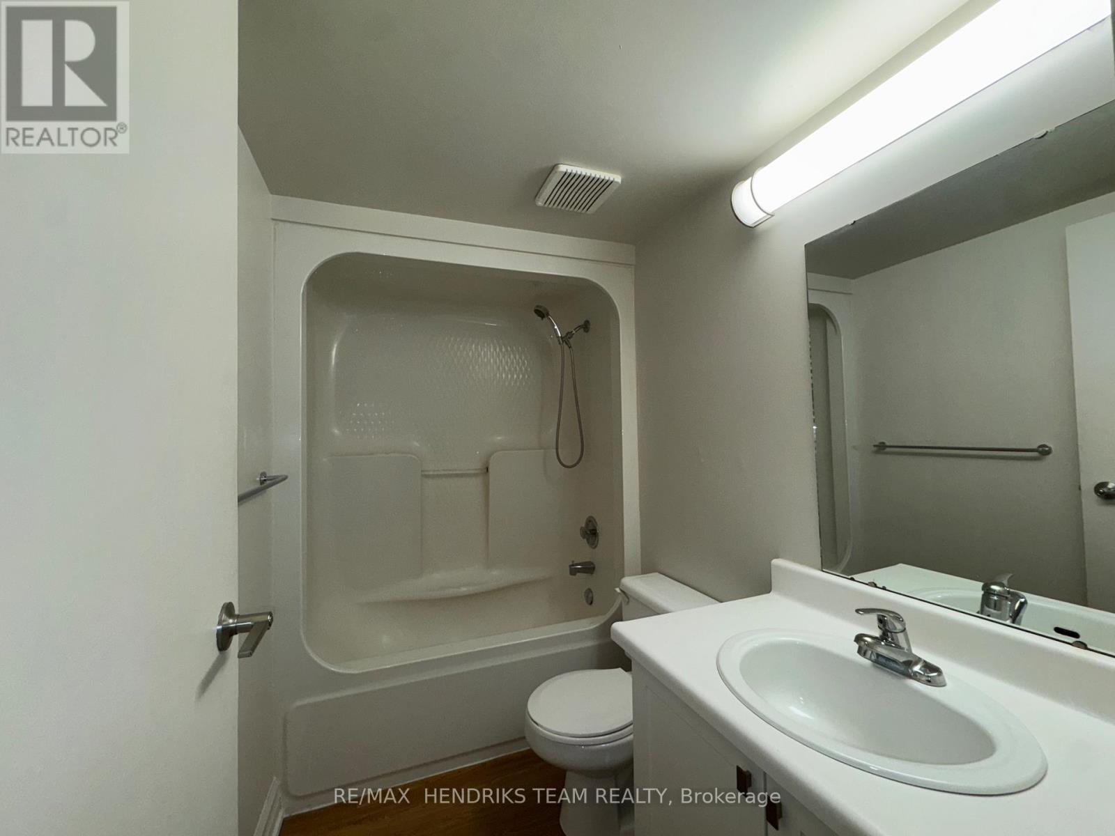 B304 - 16 Capner Street, St. Catharines, Ontario  L2P 3X4 - Photo 13 - X12525542