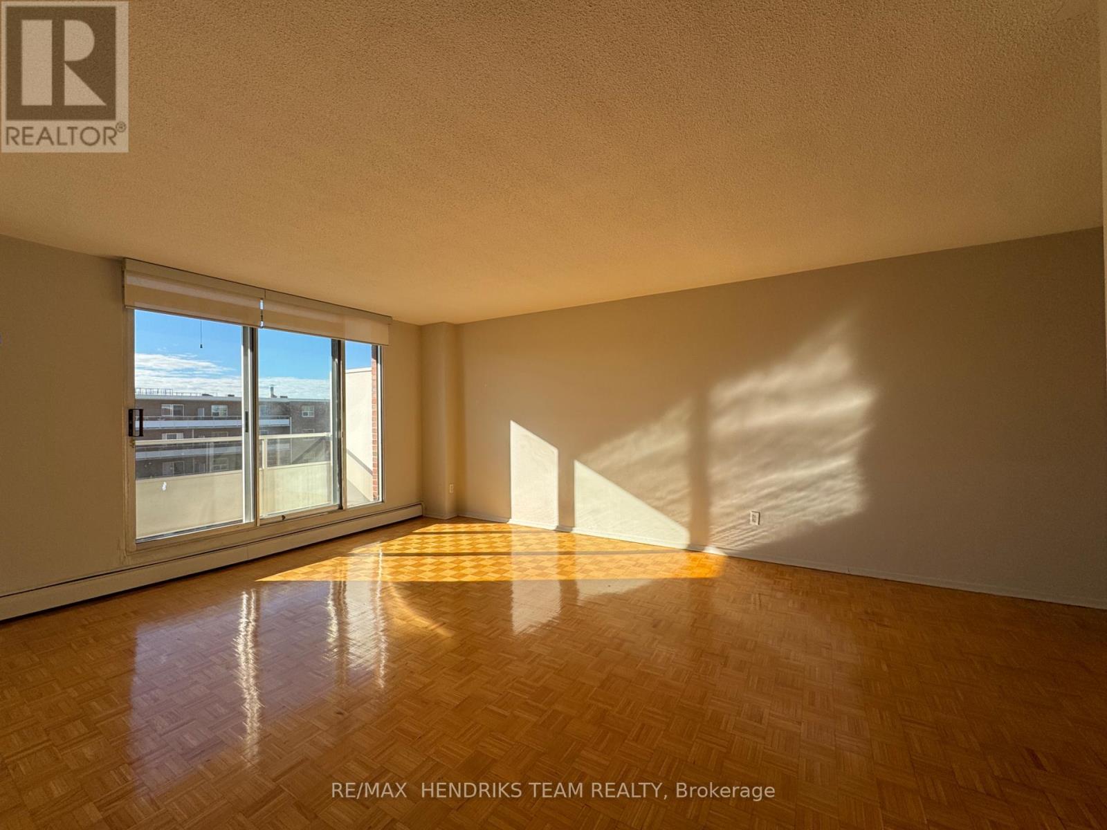 601 - 49 Leaside Drive, St. Catharines, Ontario  L2M 4G4 - Photo 8 - X12525562