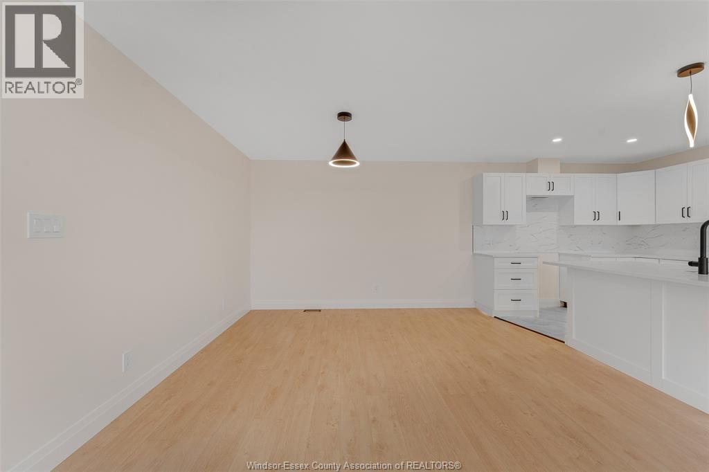 3202 Viola Crescent, Windsor, Ontario N8N 0A1 - Photo 14 - 25028435