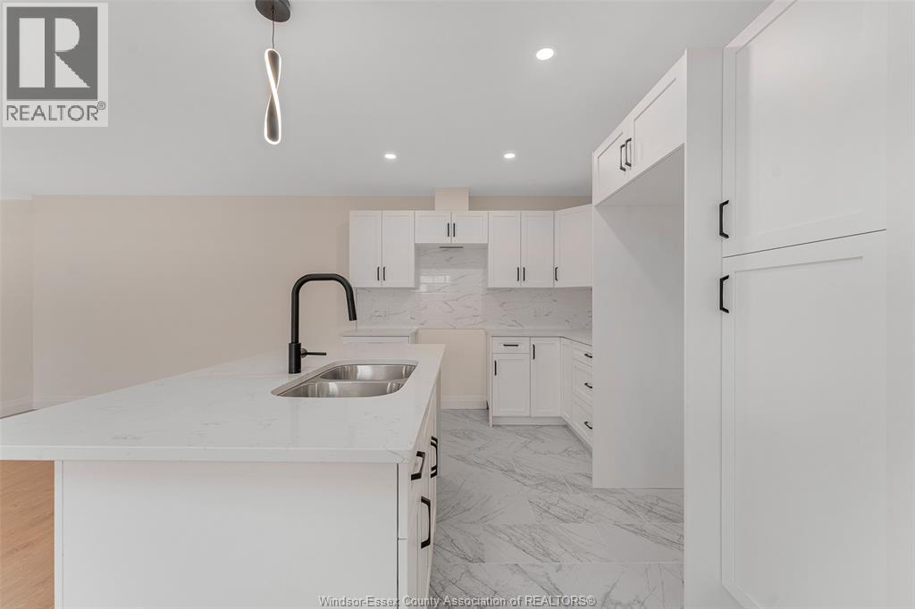 3202 Viola Crescent, Windsor, Ontario N8N 0A1 - Photo 18 - 25028435