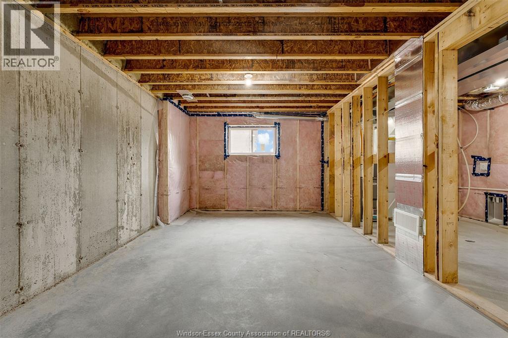 3202 Viola Crescent, Windsor, Ontario N8N 0A1 - Photo 26 - 25028435