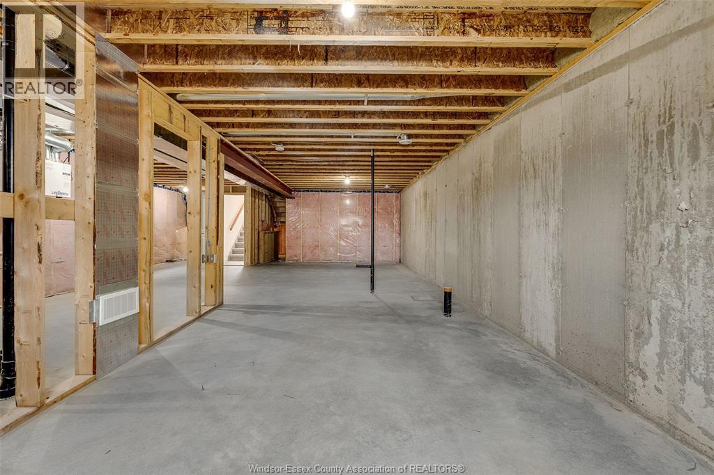 3202 Viola Crescent, Windsor, Ontario N8N 0A1 - Photo 27 - 25028435