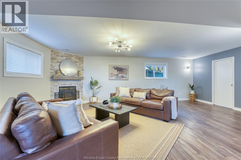 4335 St. Clair Avenue, Lasalle, Ontario  N9H 2N3 - Photo 17 - 25028425