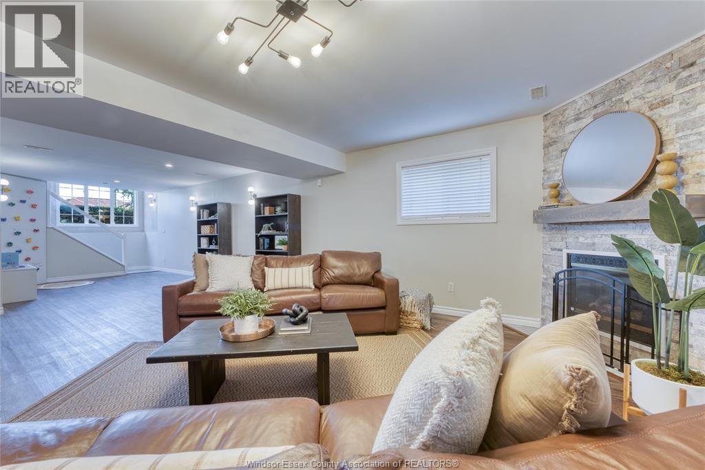 4335 St. Clair Avenue, Lasalle, Ontario  N9H 2N3 - Photo 19 - 25028425