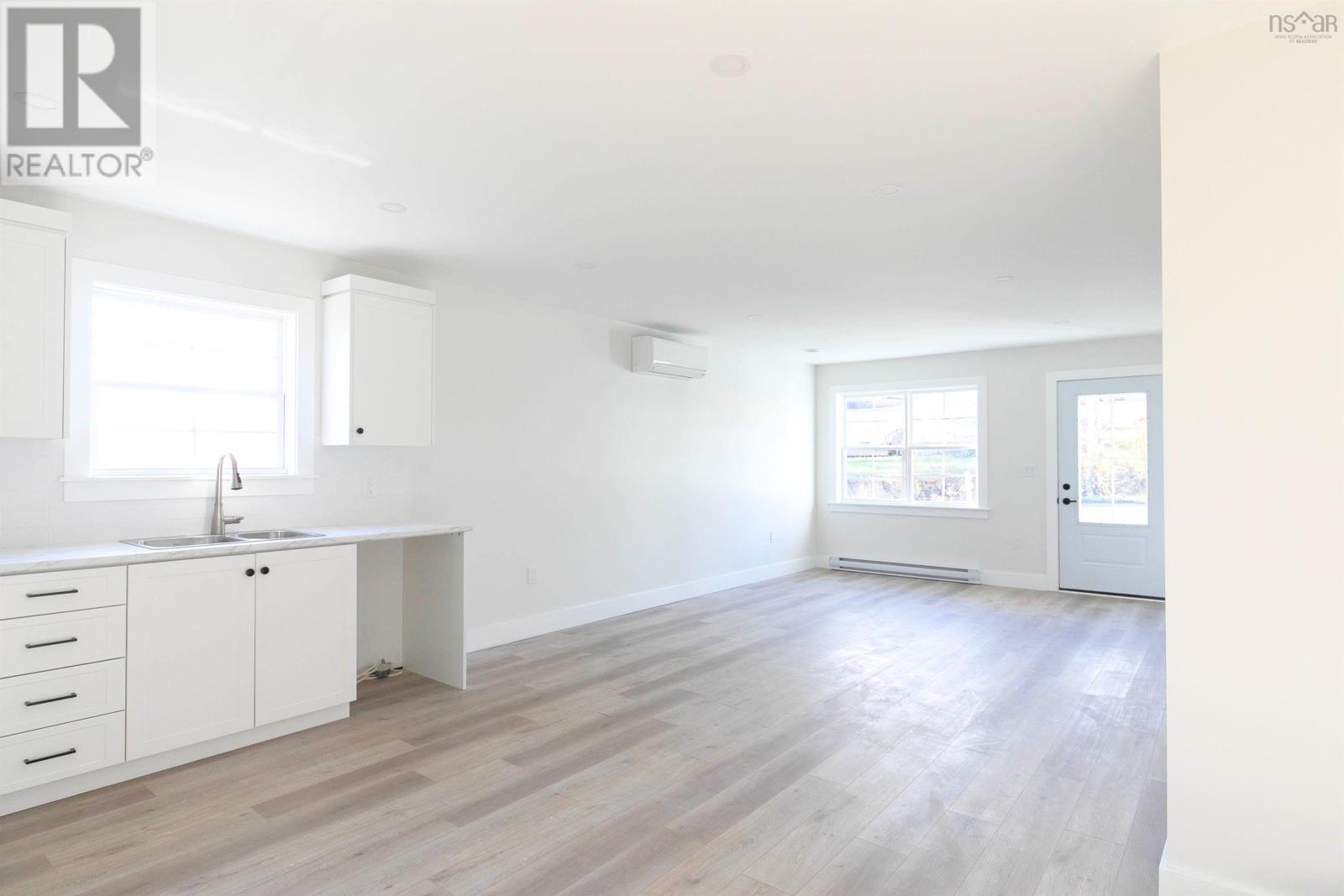 13669 Highway #1, Hants Border, Nova Scotia  B0P 1P0 - Photo 4 - 202513696